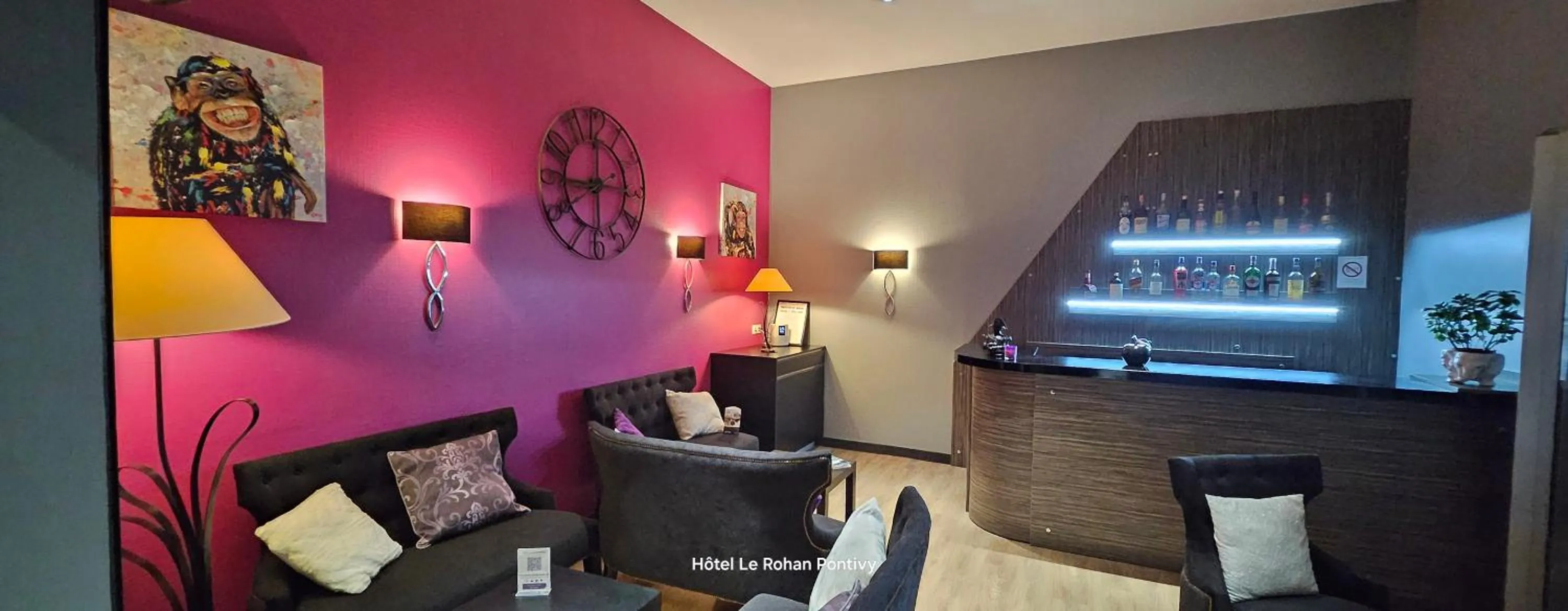 Living room in Hôtel Le Rohan Charme et Caractère