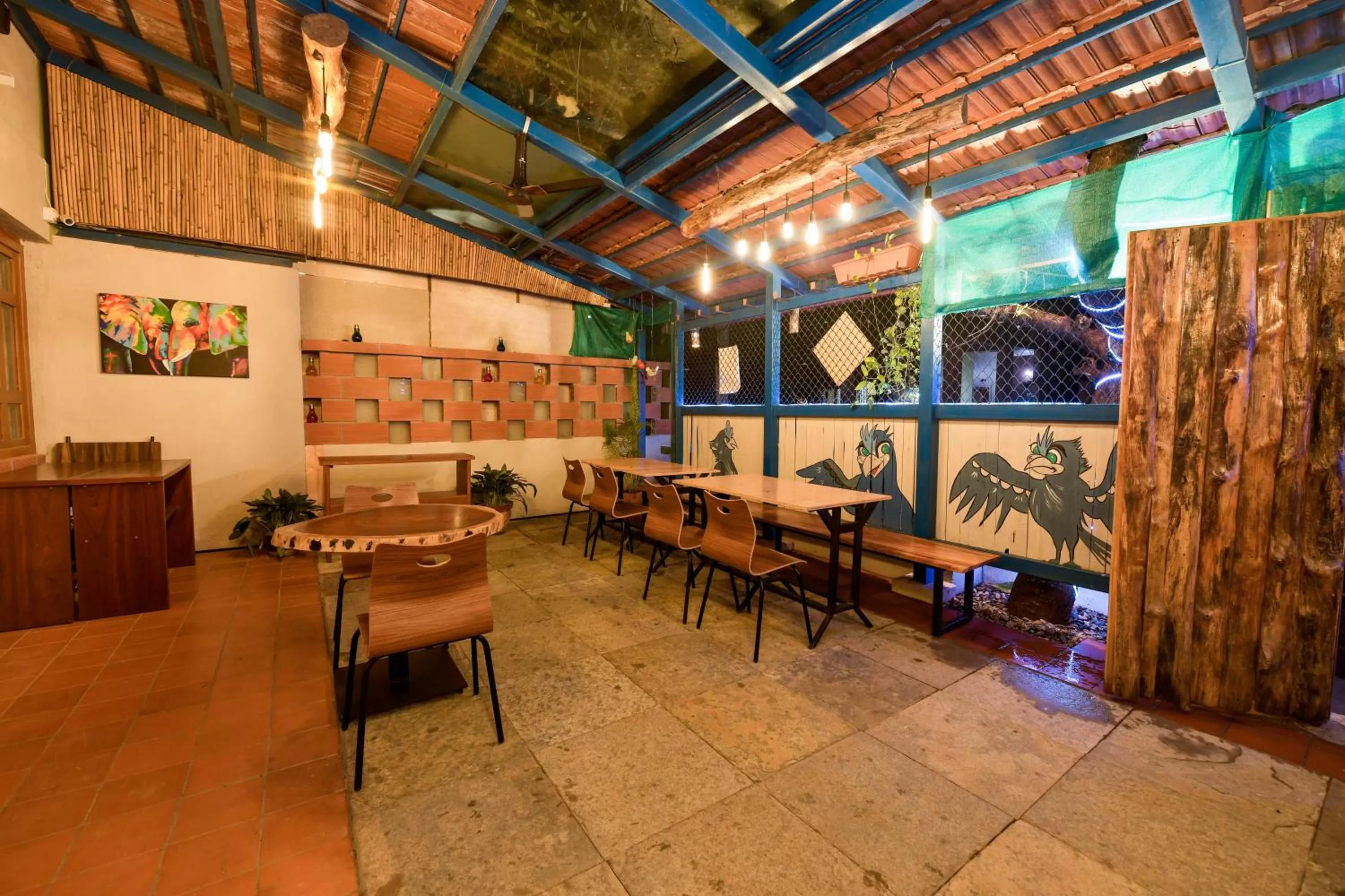 Restaurant/places to eat in SAFARI QUEST