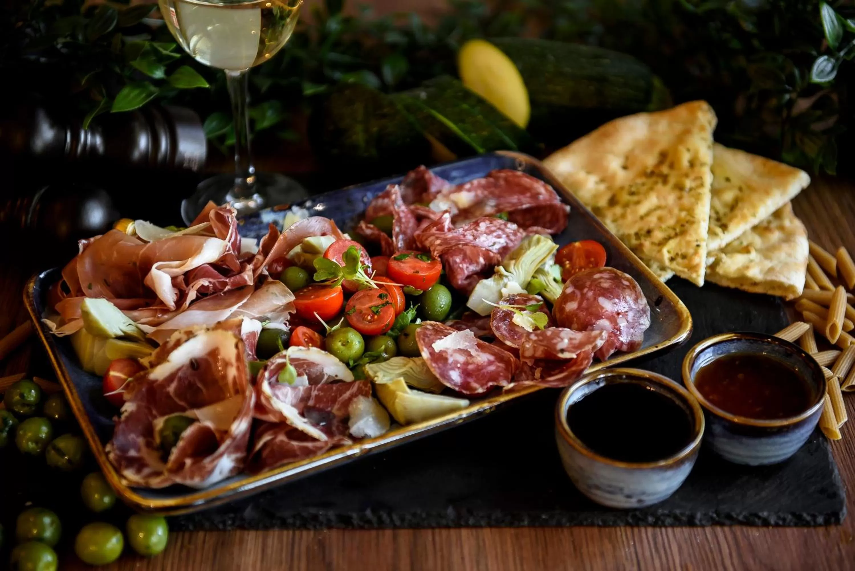 Restaurant/places to eat in Ramada by Wyndham Ramnicu Valcea