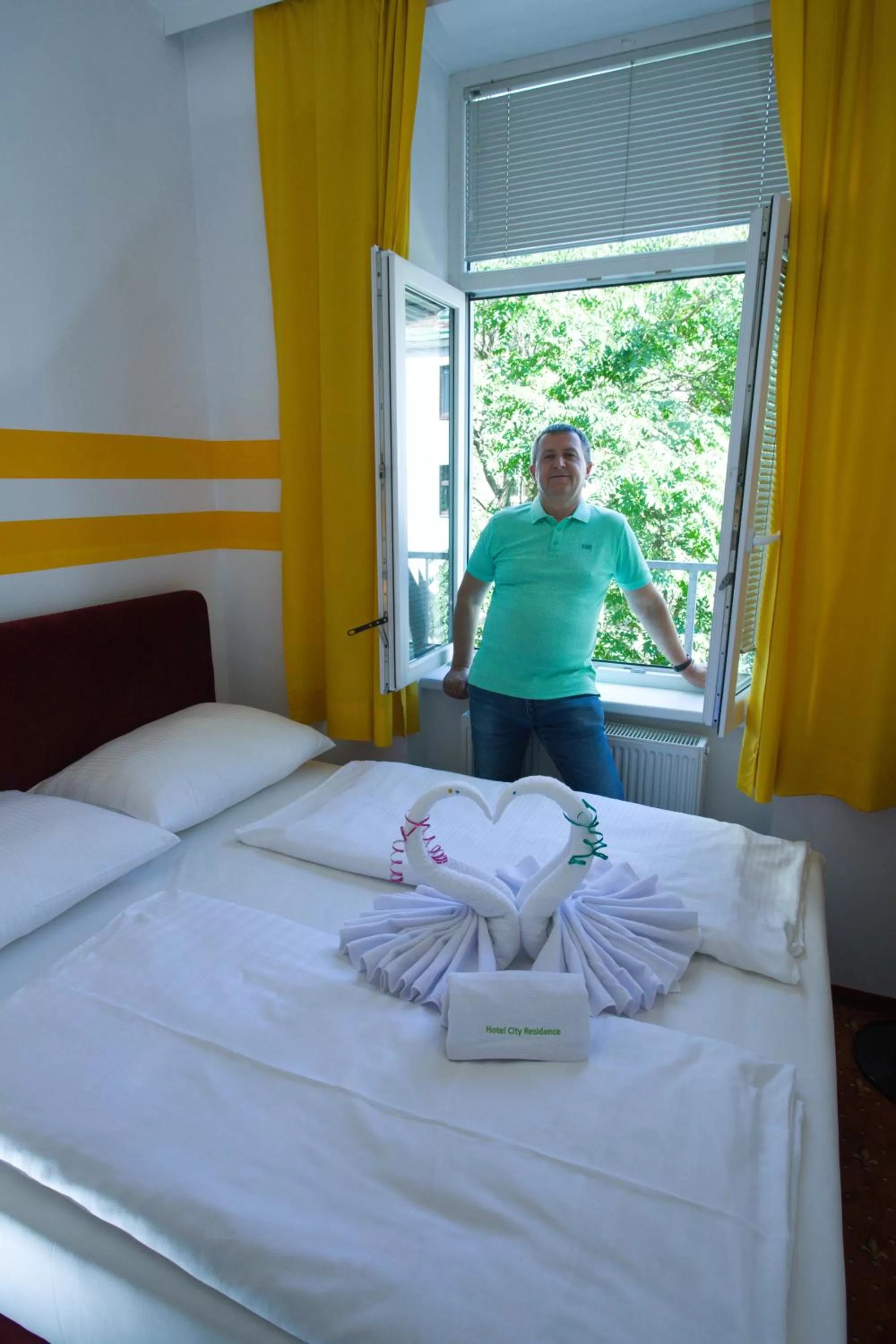 Bed in Hotel City Residence