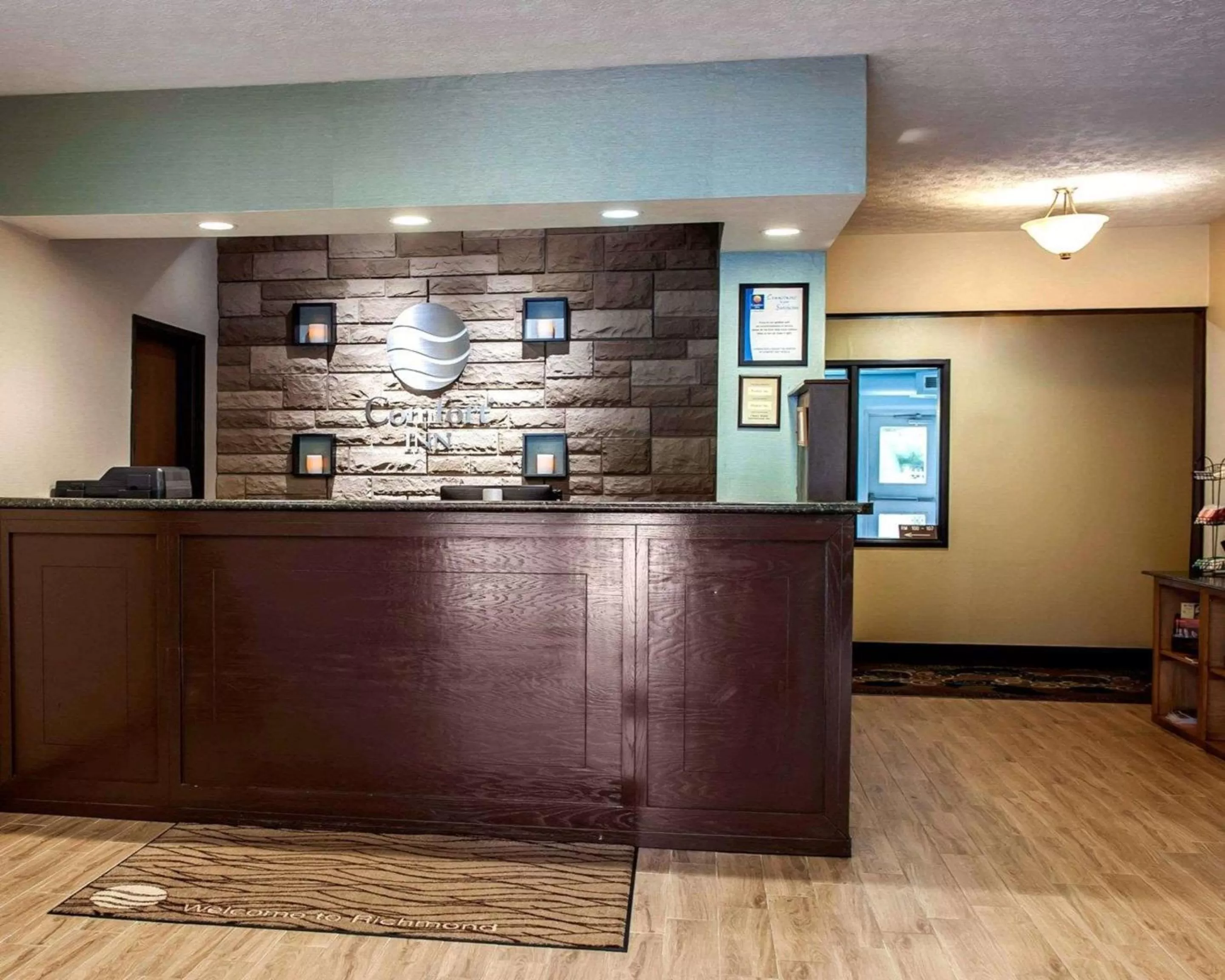 Lobby or reception in Baymont by Wyndham Richmond I-70