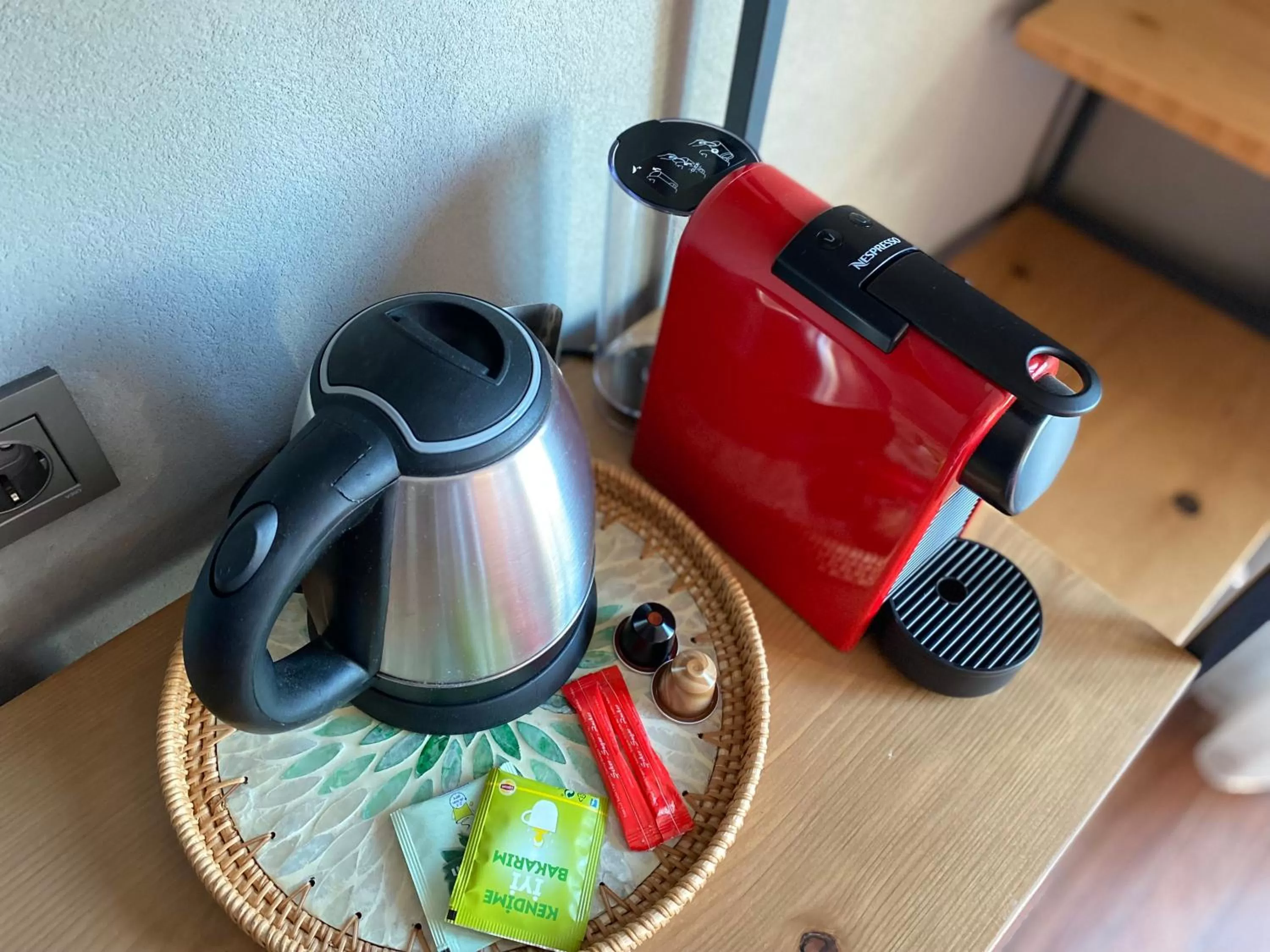 Coffee/tea facilities in Istanbul Old City Colorful Houses Balat PETRION Hotel