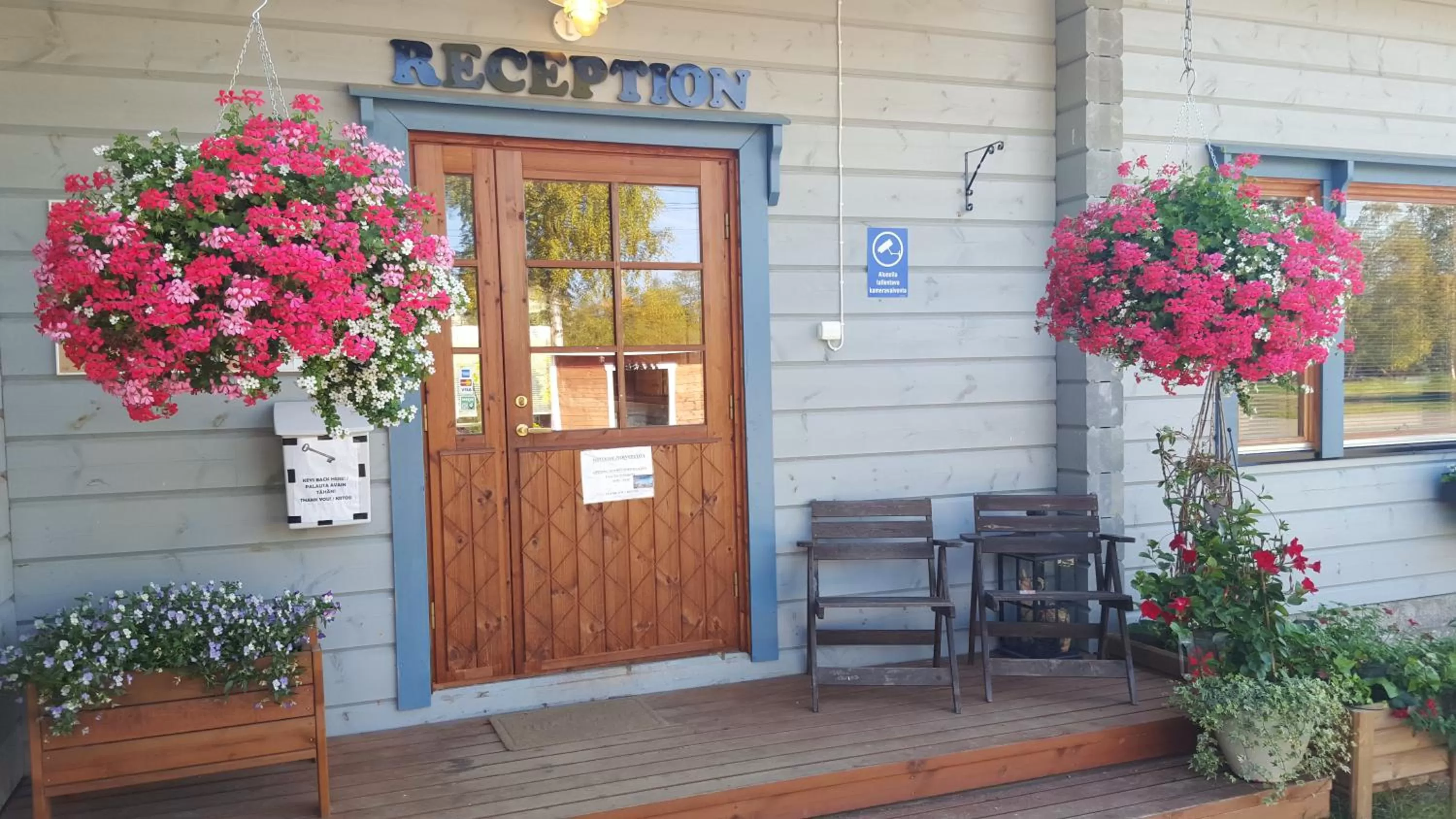 Restaurant/places to eat in Arctic River Resort