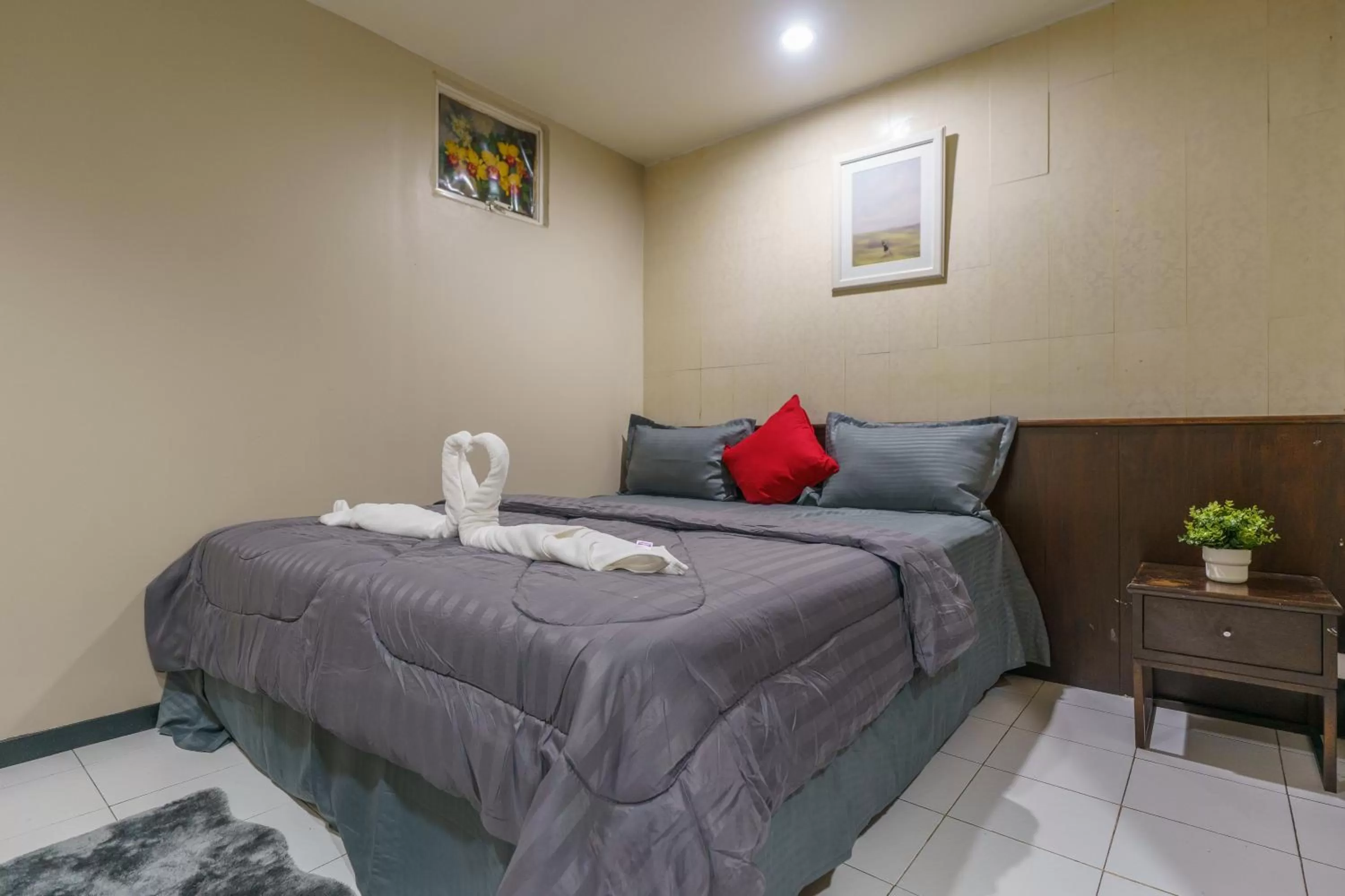 Photo of the whole room, Bed in CheQinn Bed Sukhumvit 4 Nana Plaza