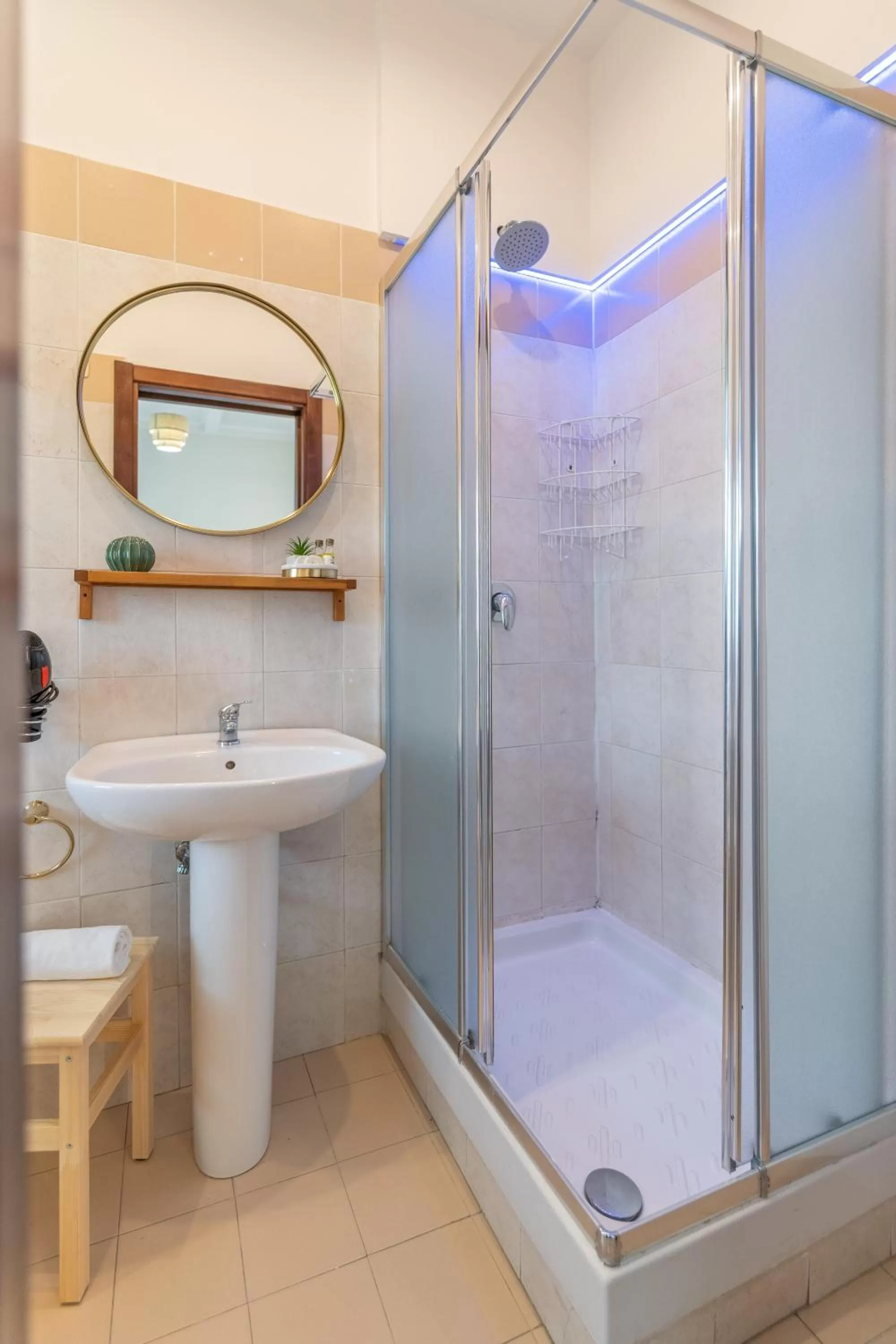 Shower in Villa Rocla guest house Pompei