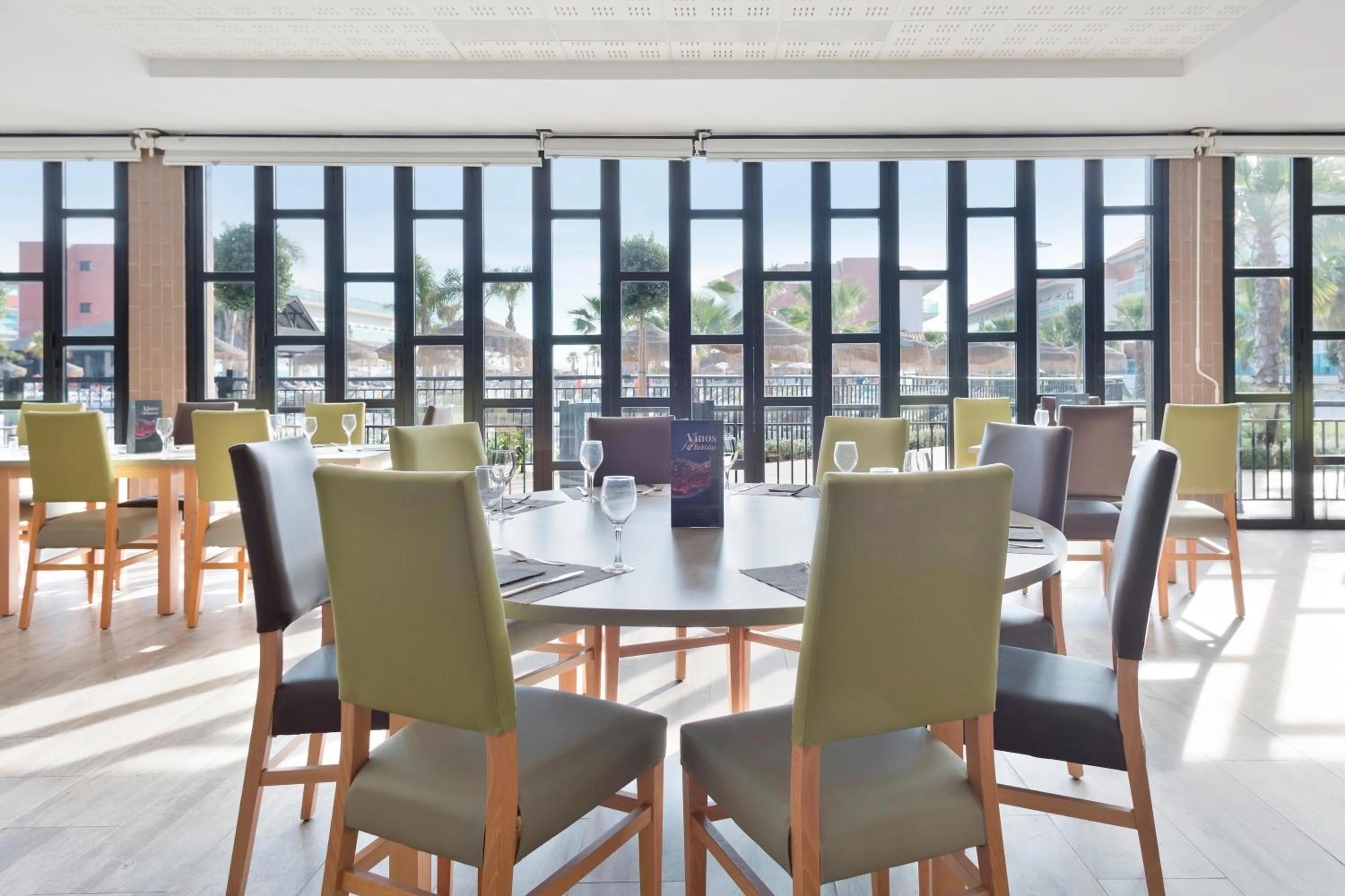 Restaurant/places to eat in Hotel Best Costa Ballena