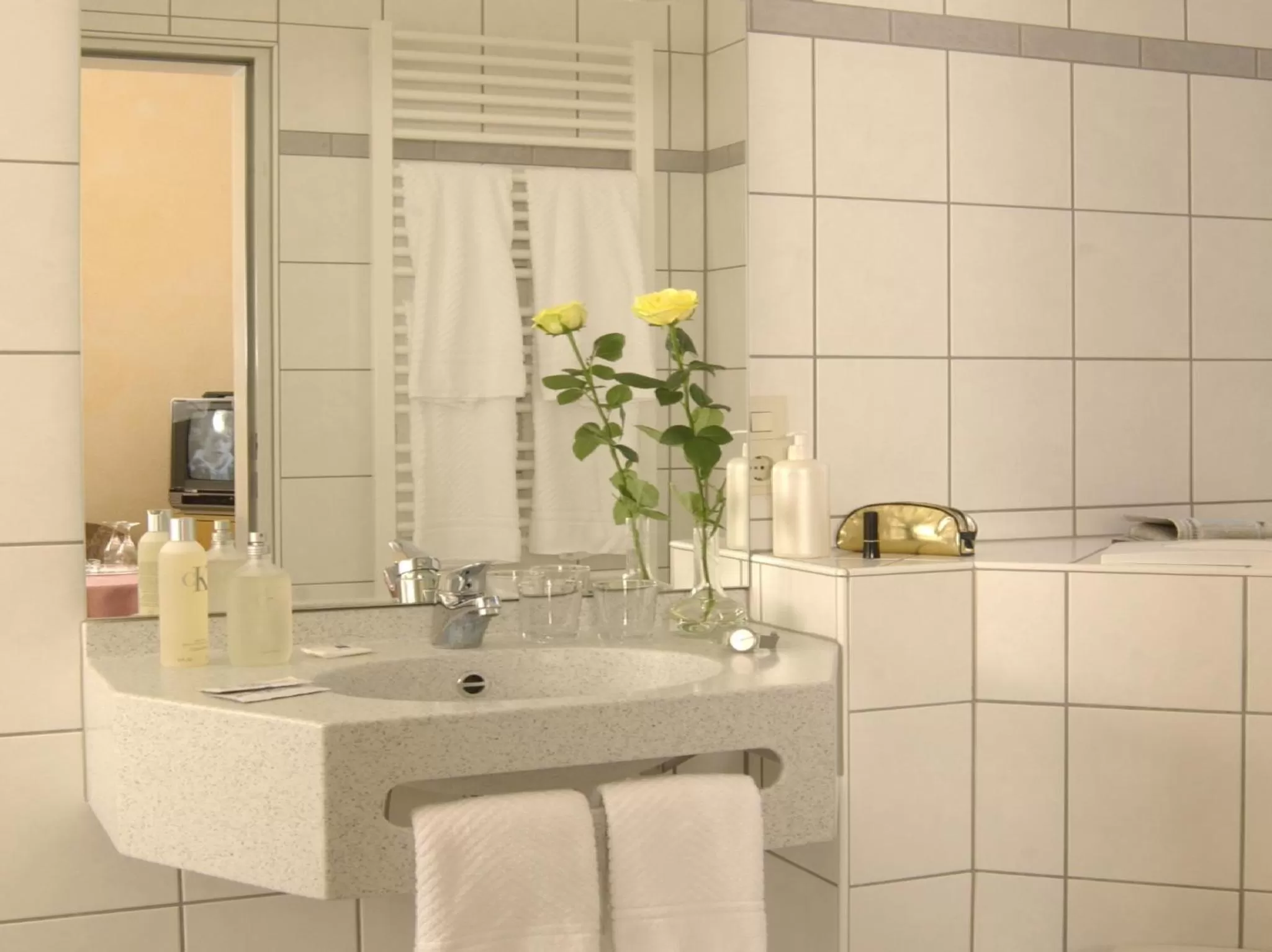 Bathroom in City Partner Hotel Strauss