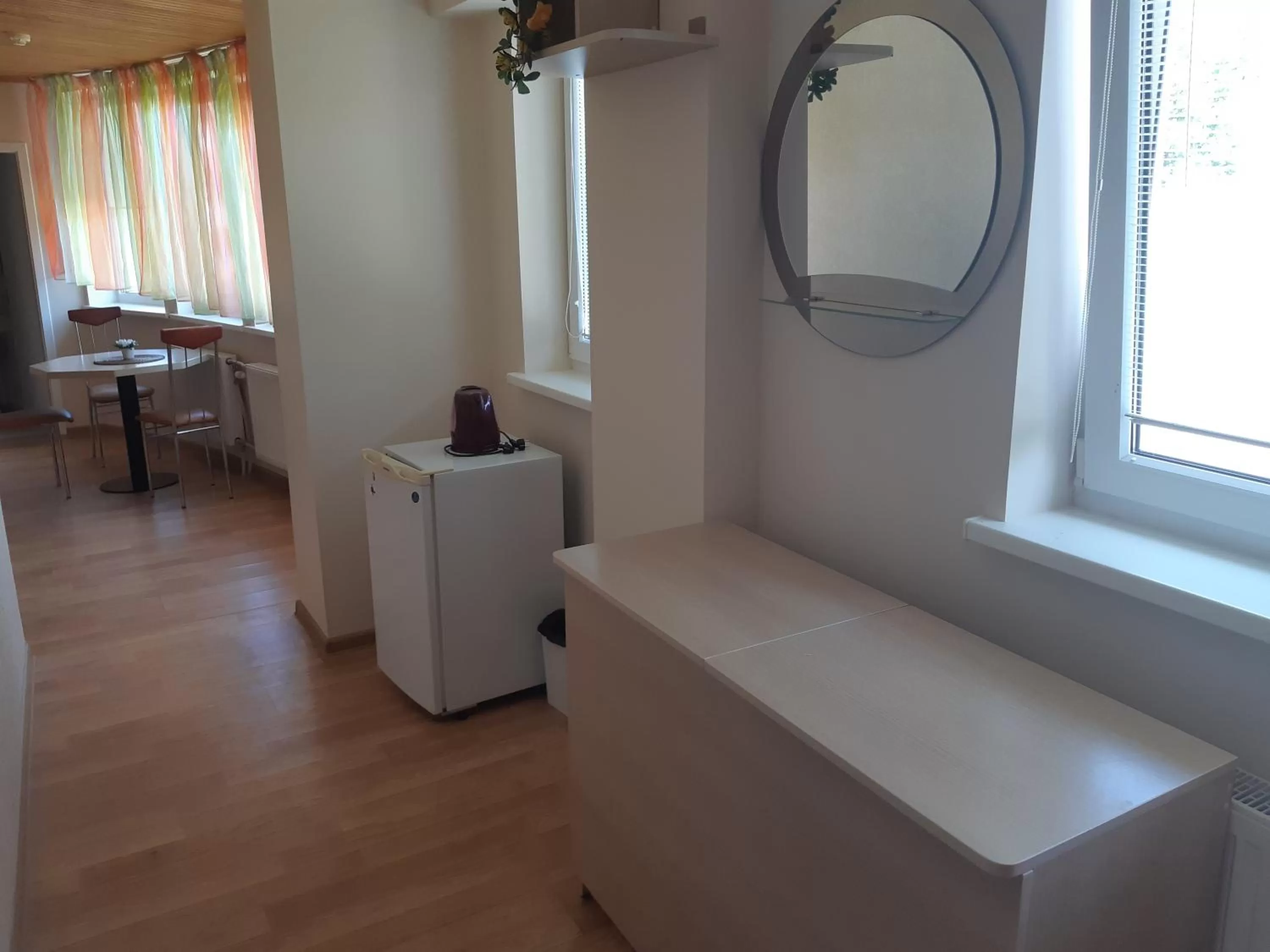 Photo of the whole room in Rugelis