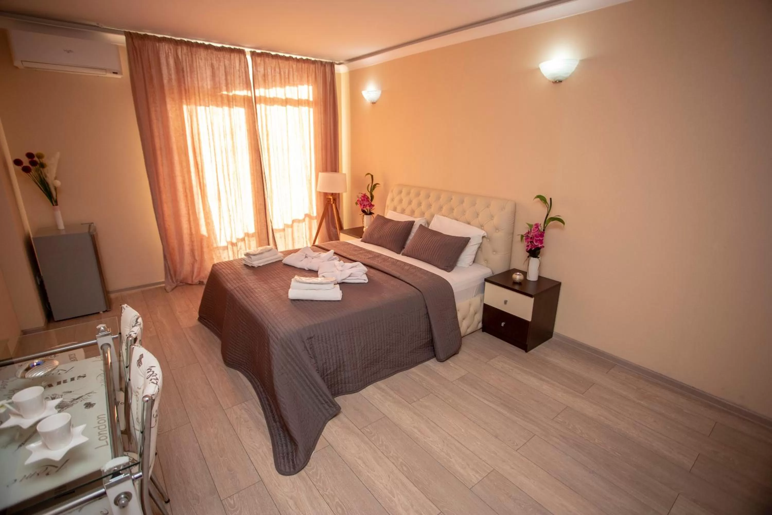 Photo of the whole room, Bed in Blue Star Batumi