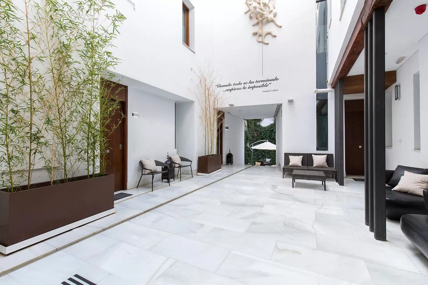 Patio in tuGuest Elvira Suites