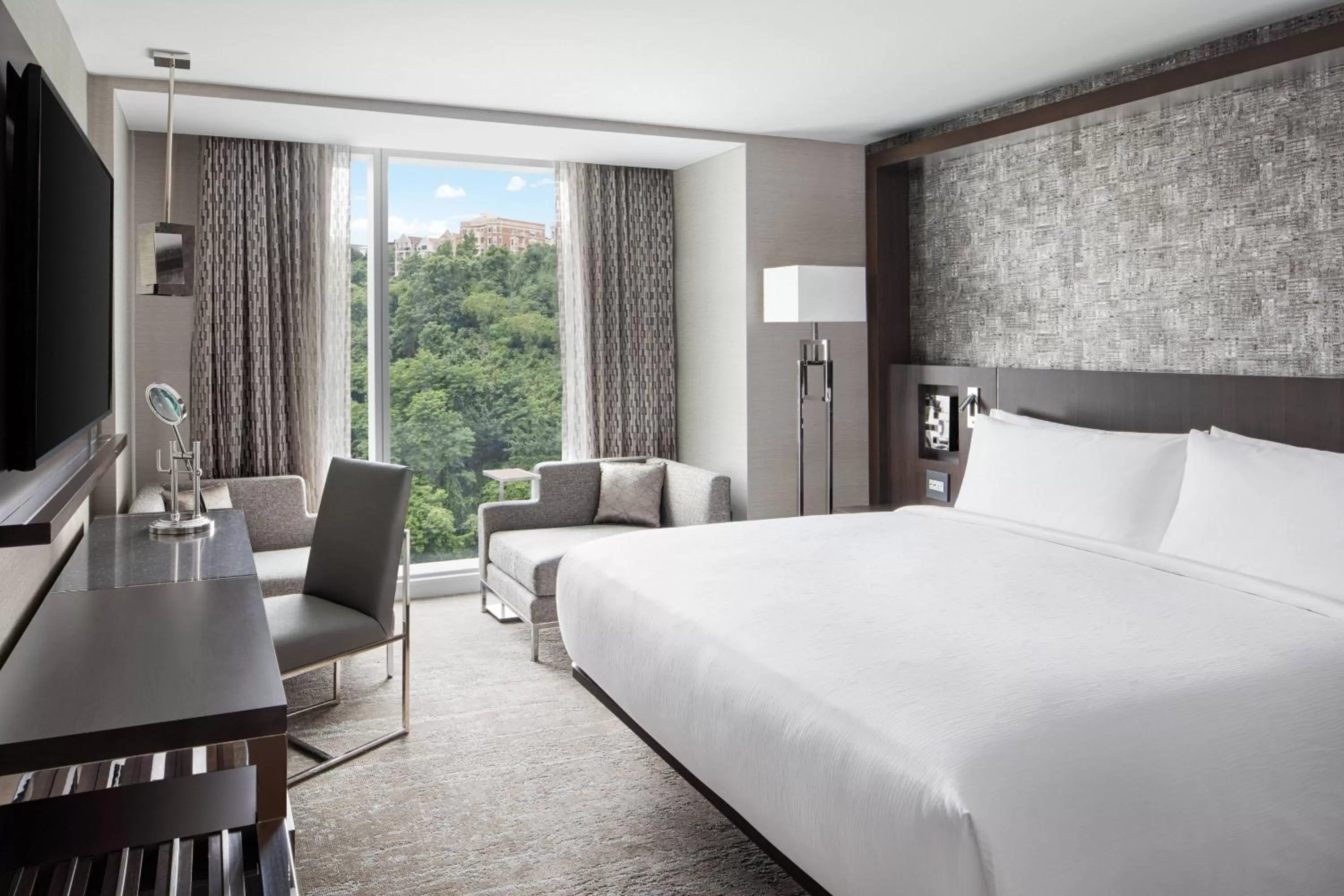 Photo of the whole room, Bed in Envue, Autograph Collection