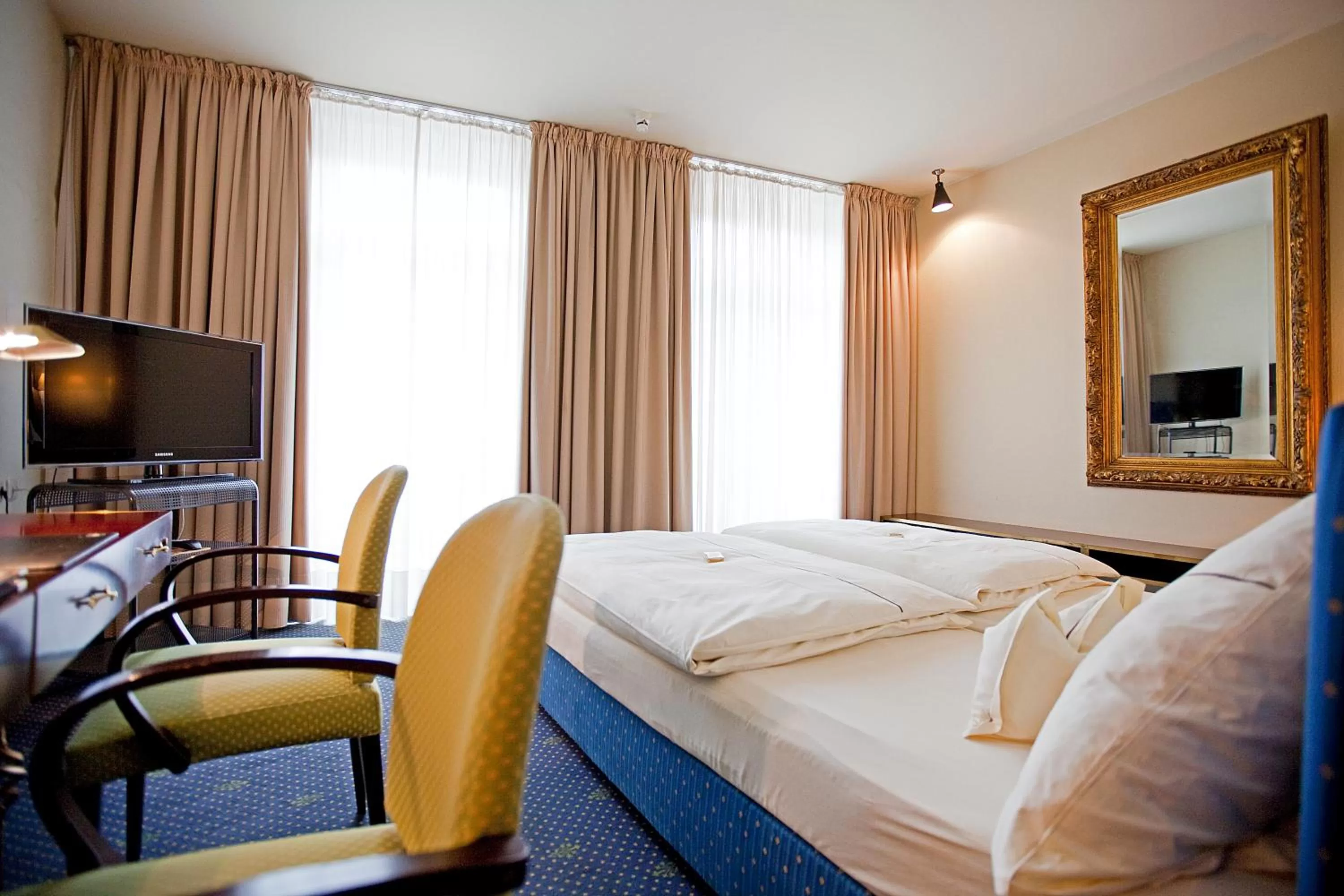 Photo of the whole room, Bed in Hotel Lehmeier