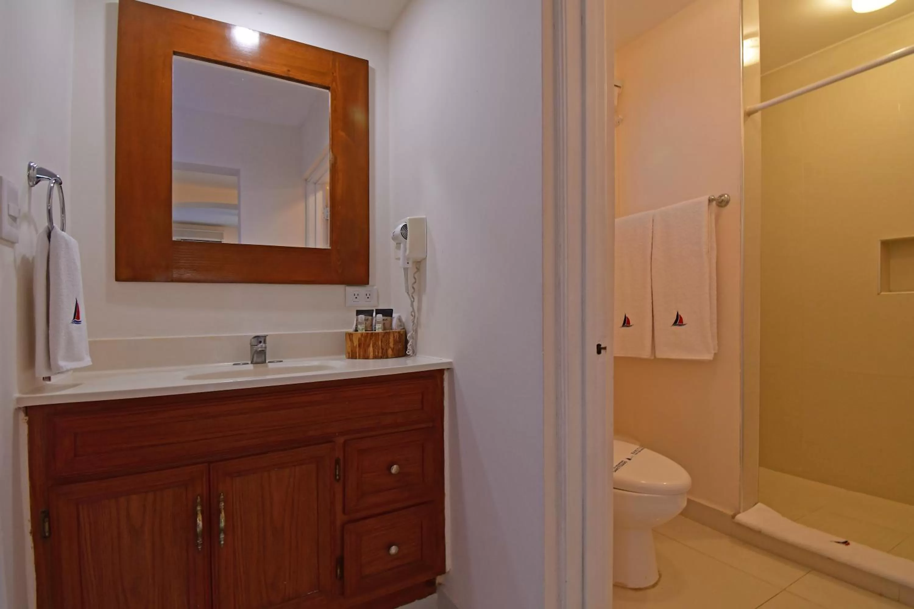 Bathroom in The Westmarine Waterfront Hotel