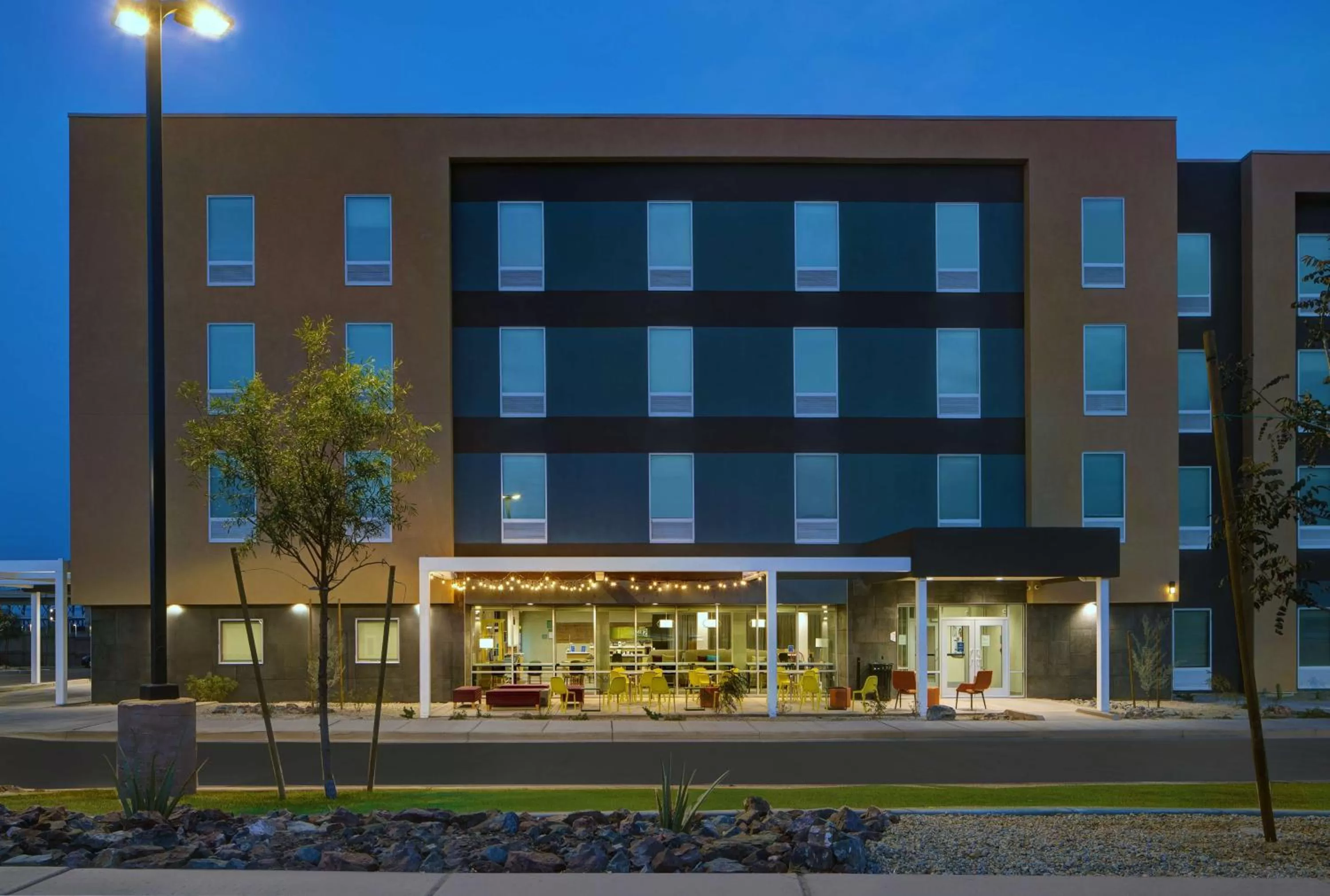Property building in Home2 Suites By Hilton Yuma Pivot Point