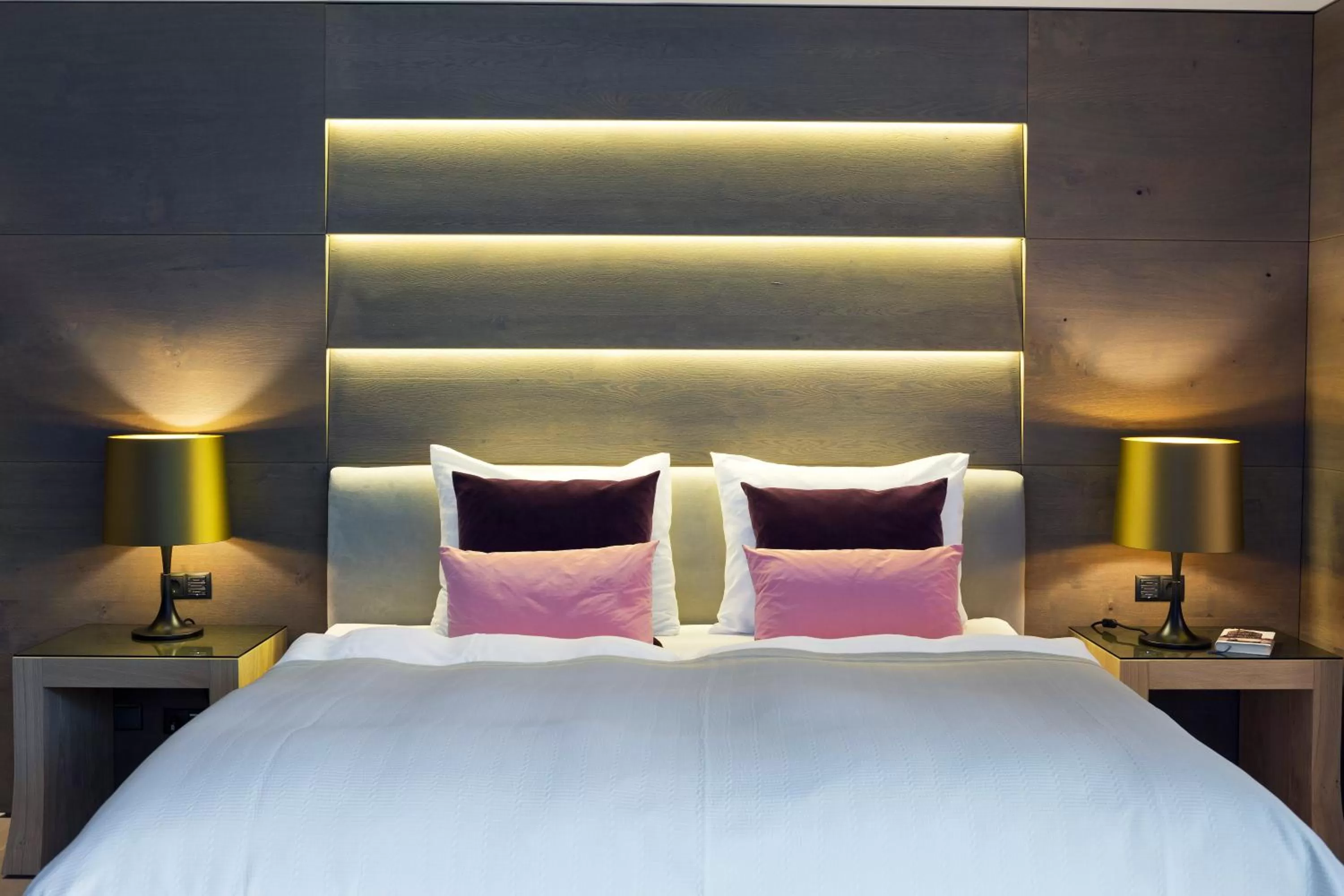 Bed in ElisabethHotel Premium Private Retreat- Adults only