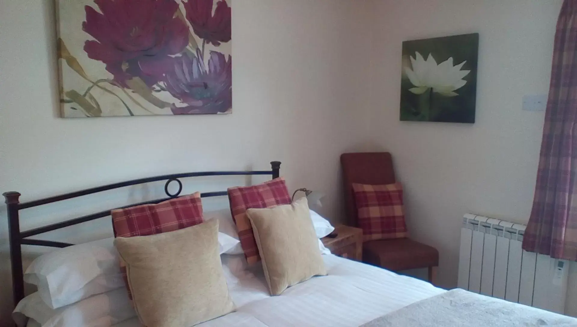 Double Ensuite Room - single occupancy - Poachers Mews 2B in The Lincolnshire Poacher Inn Double Ensuite Room - single occupancy - Poachers Mews 2B in The Lincolnshire Poacher Inn