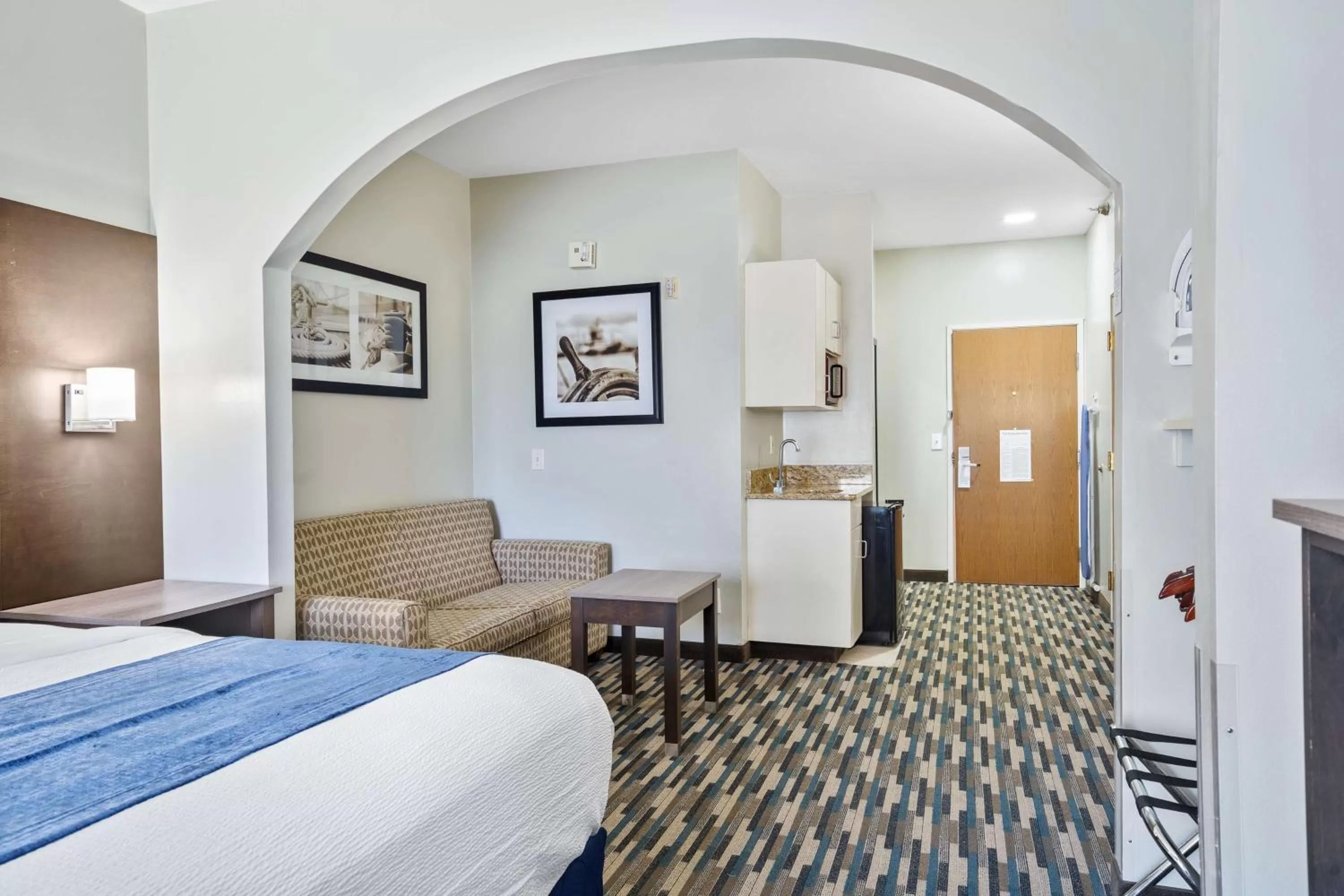 Bedroom, Bed in Blue Water Inn & Suites BW Signature Collection