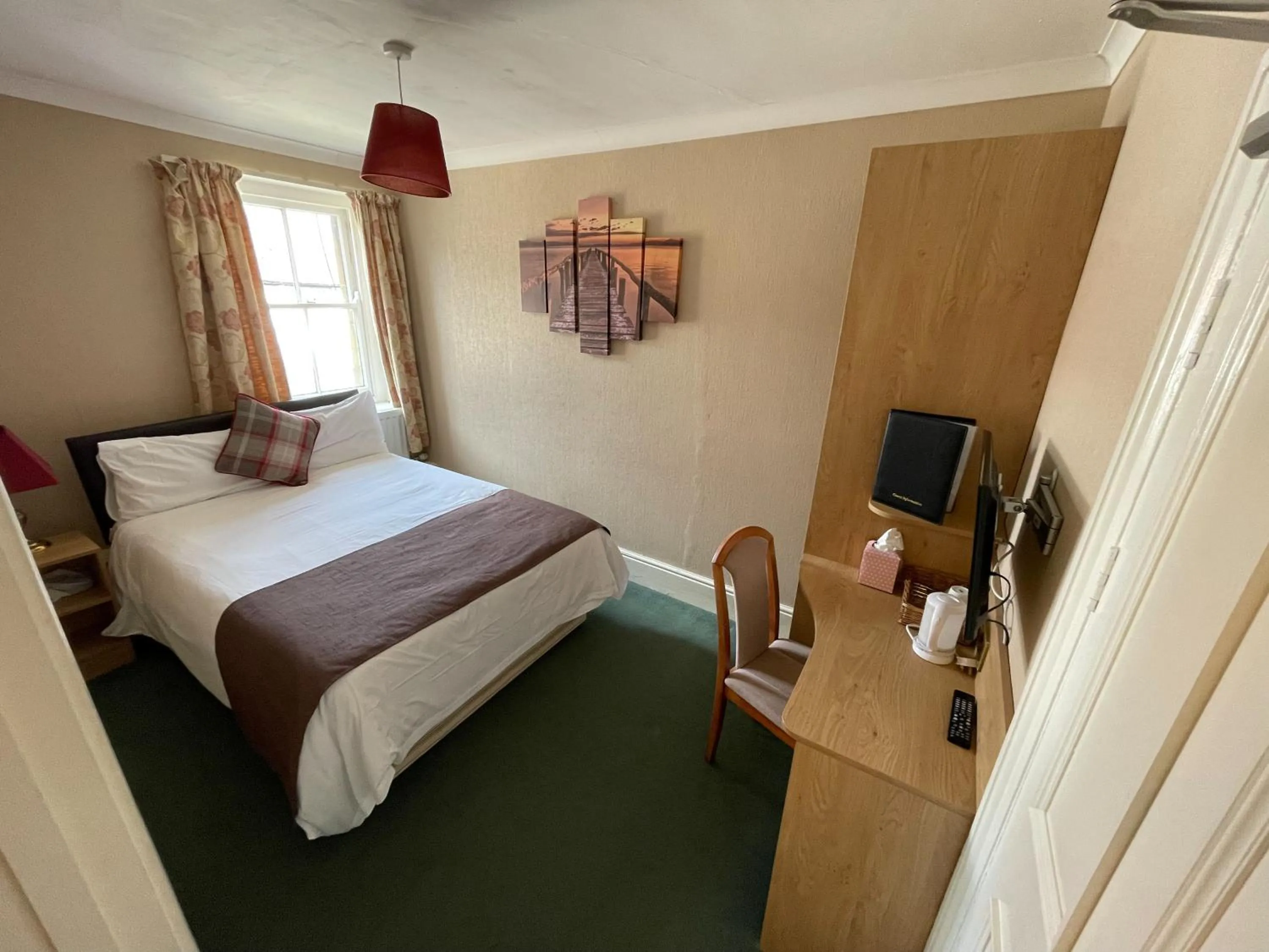 Bed in White Hart Hotel