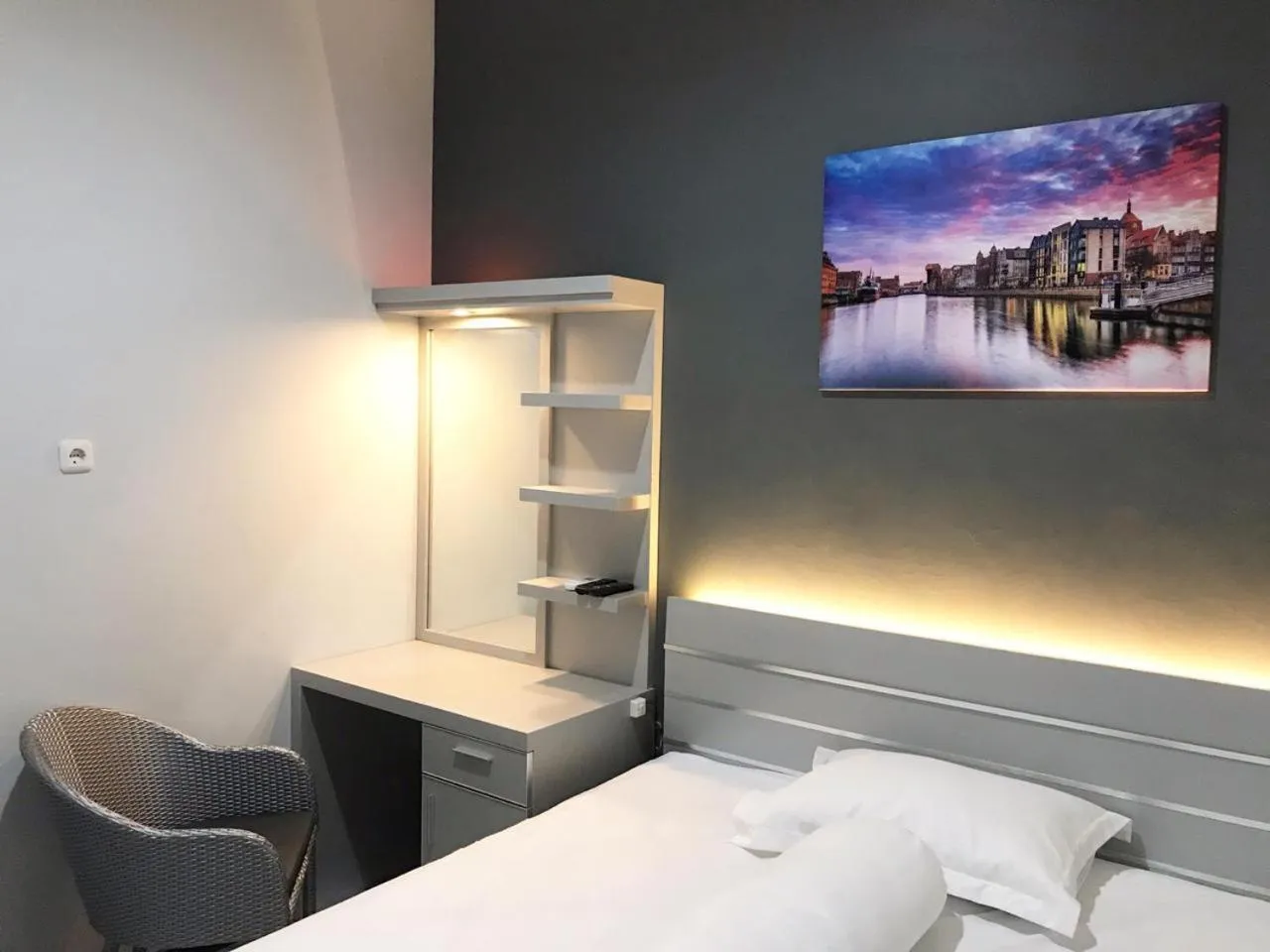 bunk bed, Bed in RedDoorz Plus near Politeknik Negeri Malang