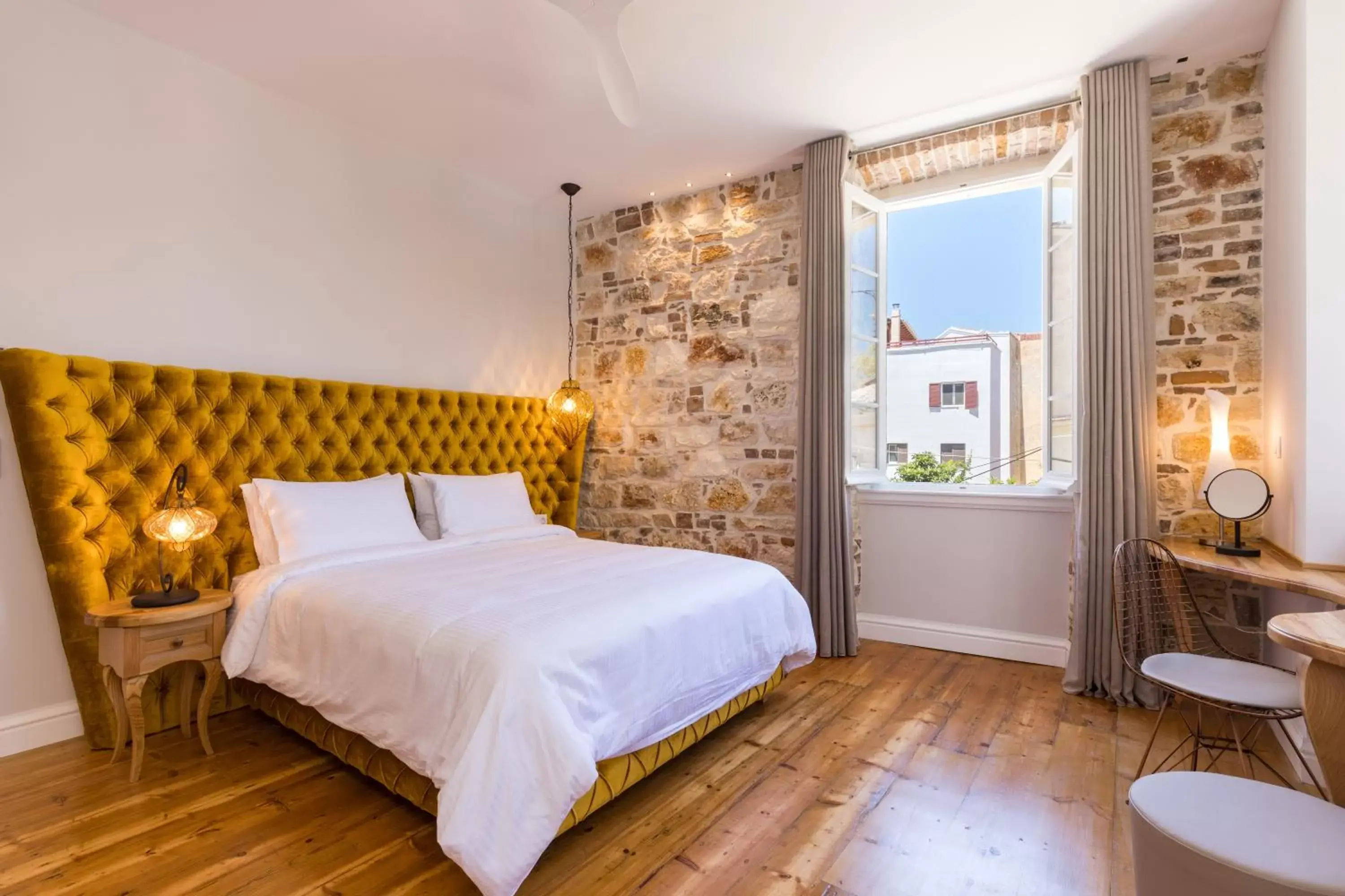 Deluxe Double Room with Sea View in Acanthus blue Deluxe Double Room with Sea View in Acanthus blue