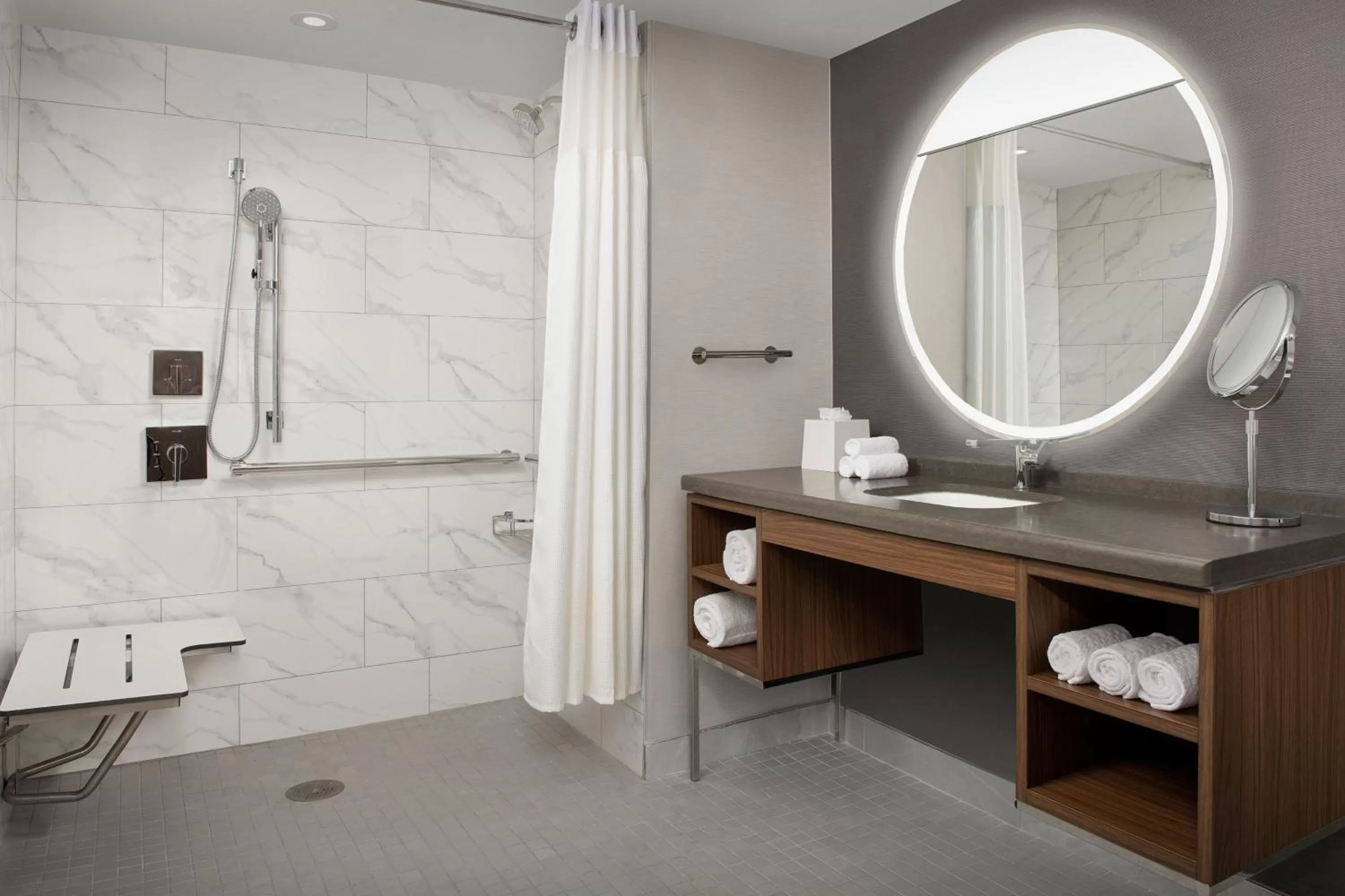 Bathroom in Courtyard by Marriott Washington, DC Dupont Circle