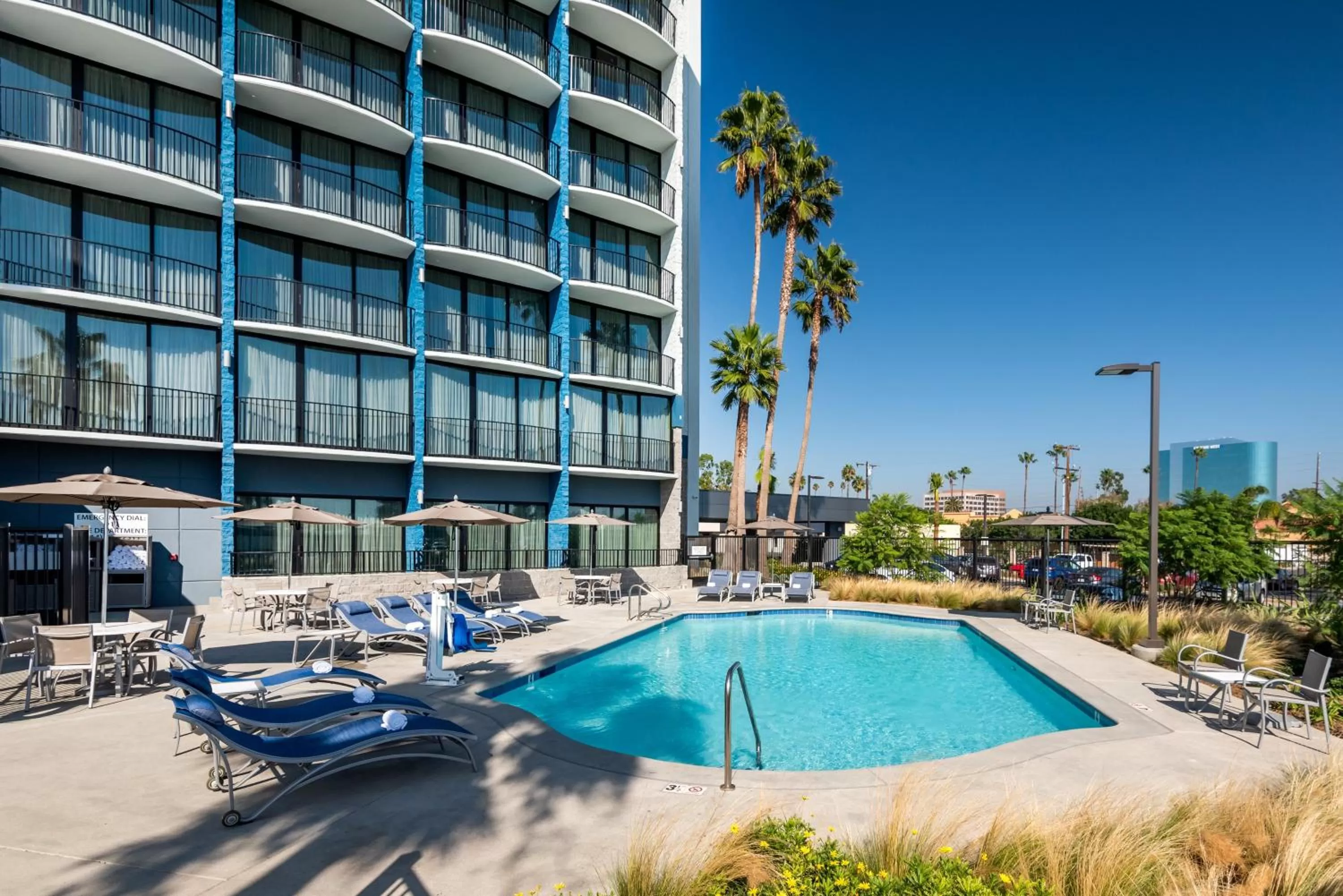 Swimming pool in Holiday Inn Express & Suites Santa Ana - Orange County by IHG