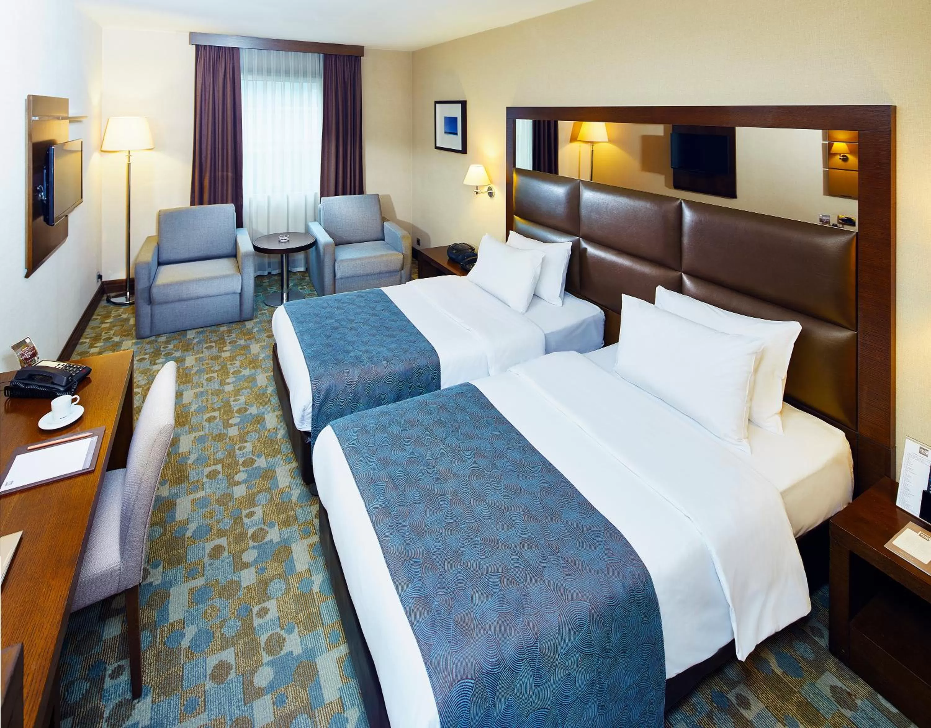 Photo of the whole room, Bed in Midtown Hotel