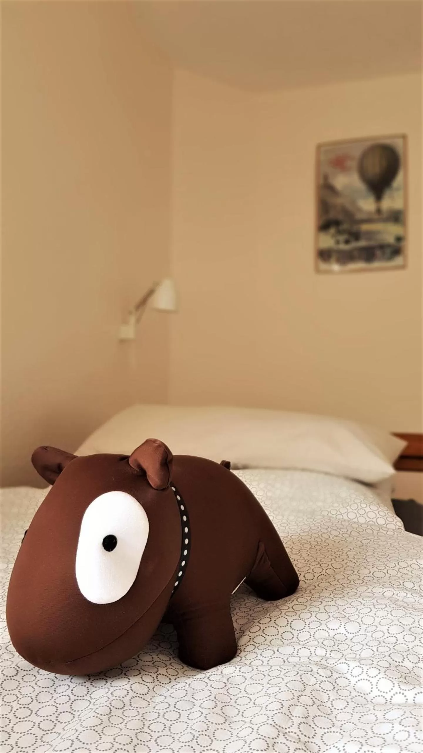 Bed in Roastineer Hotel