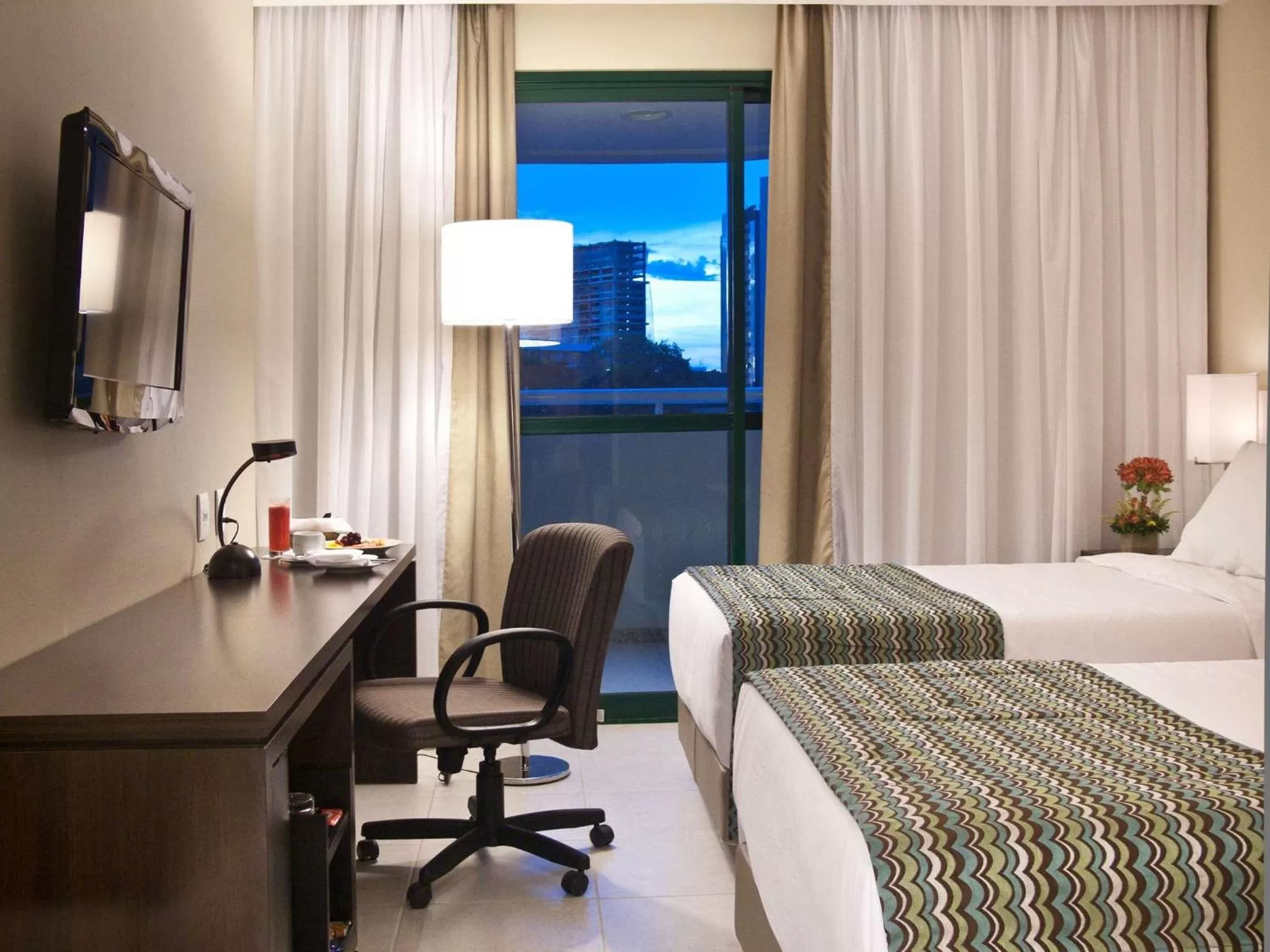 Photo of the whole room, Bed in Mercure Salvador Pituba