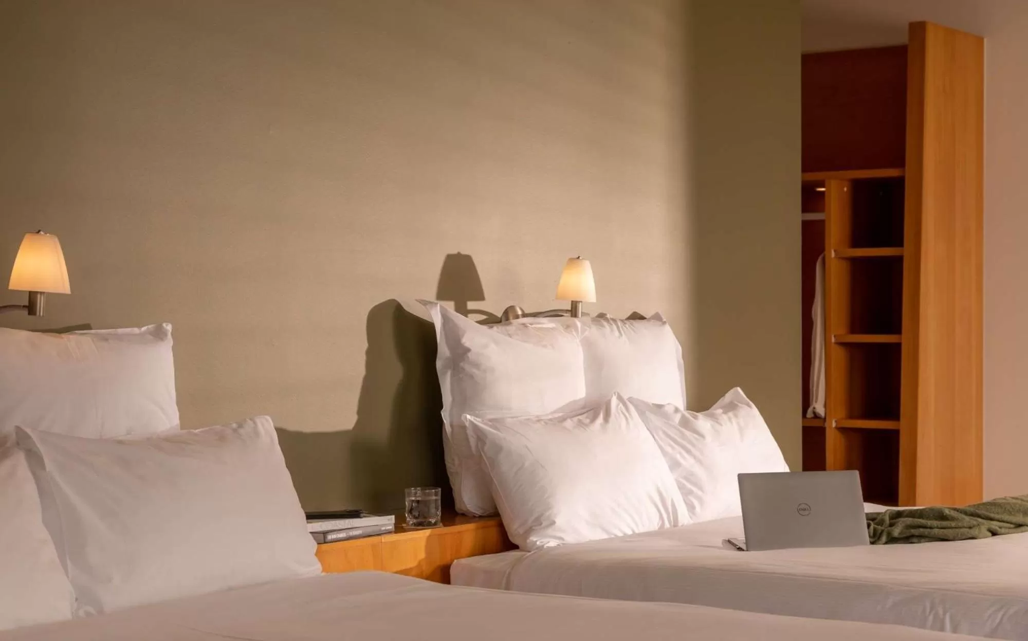 Photo of the whole room, Bed in Rydges Formosa Auckland Golf Resort