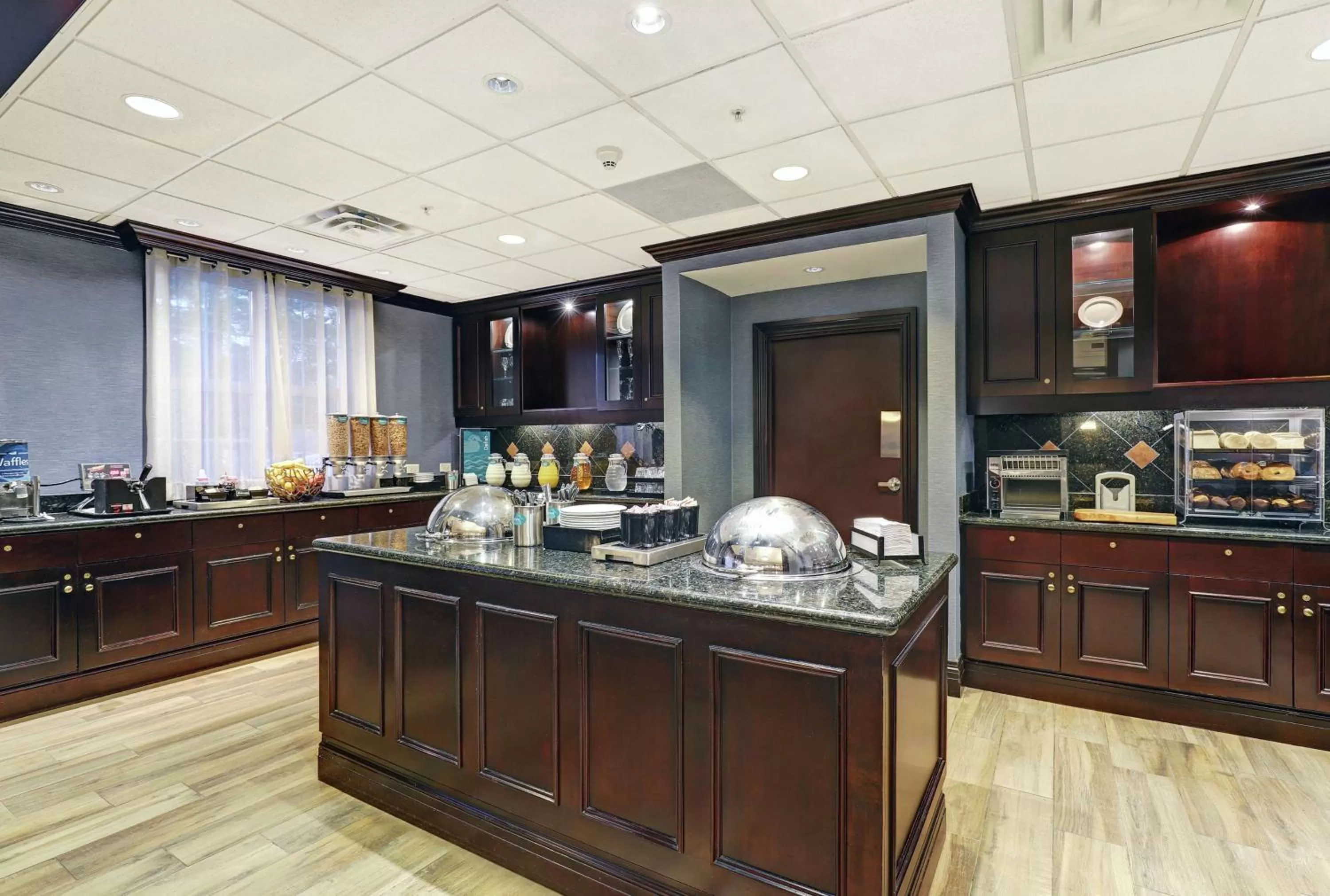 Breakfast in Homewood Suites by Hilton Cambridge-Waterloo, Ontario