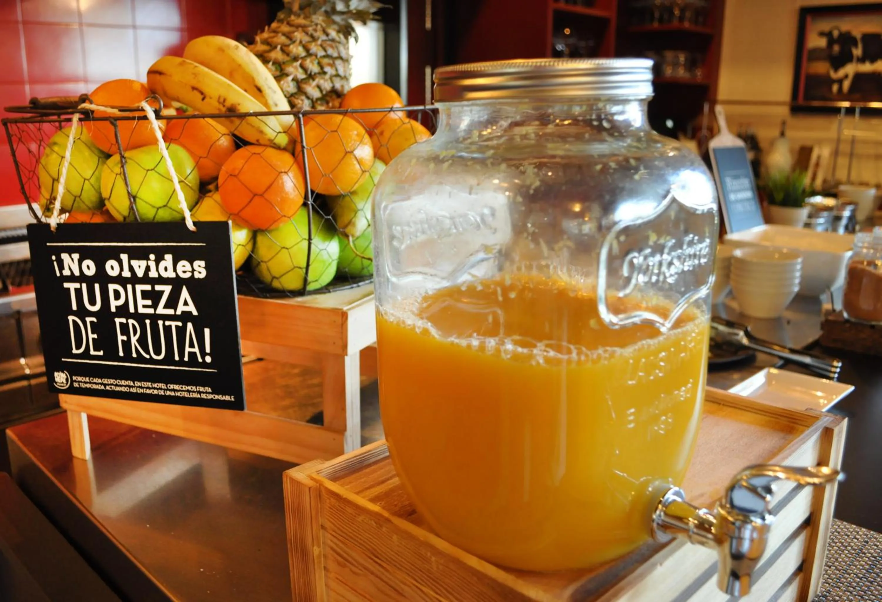 Food and drinks in Ibis Madrid Getafe