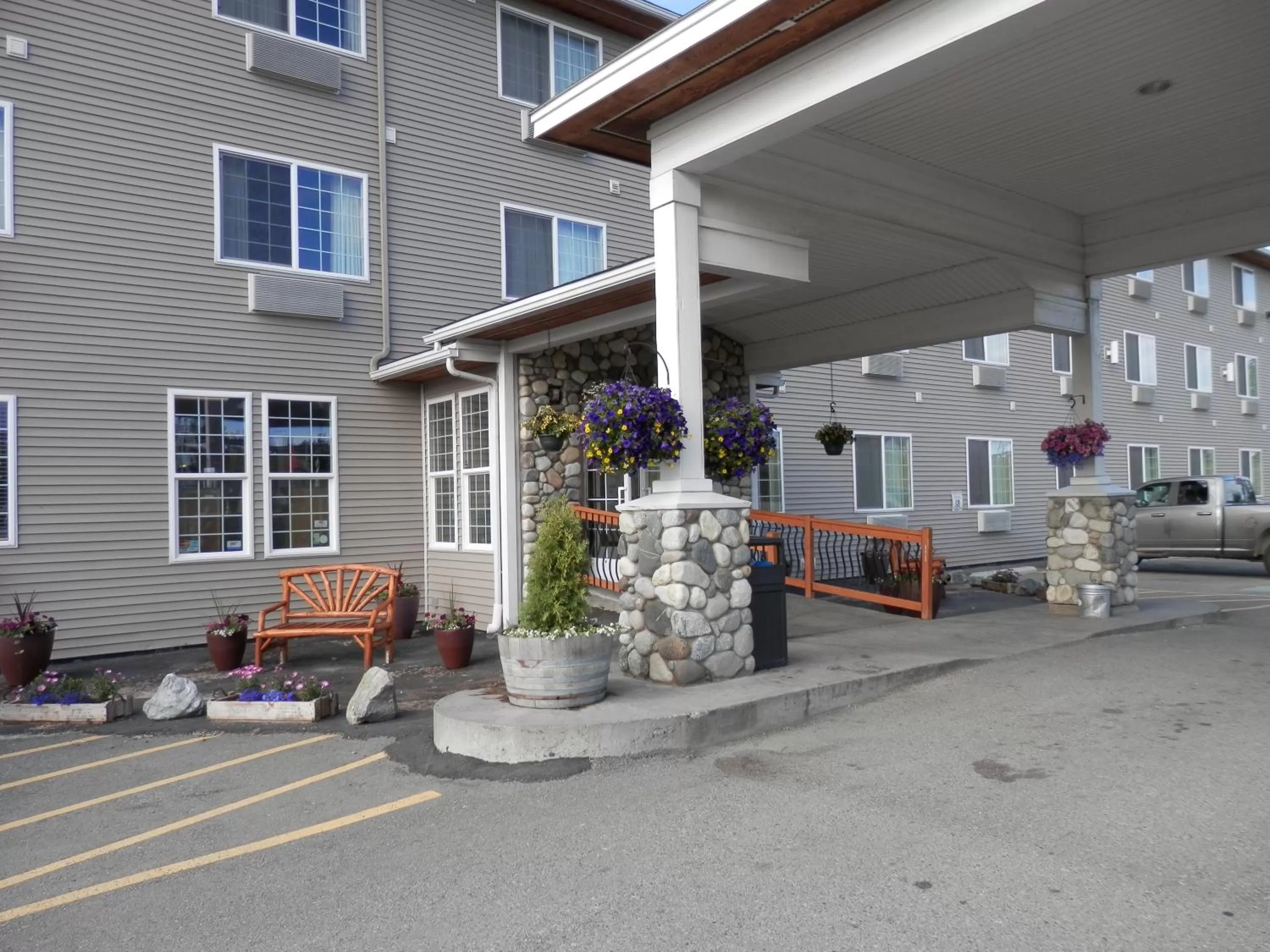 Facade/entrance in Grand View Inn & Suites