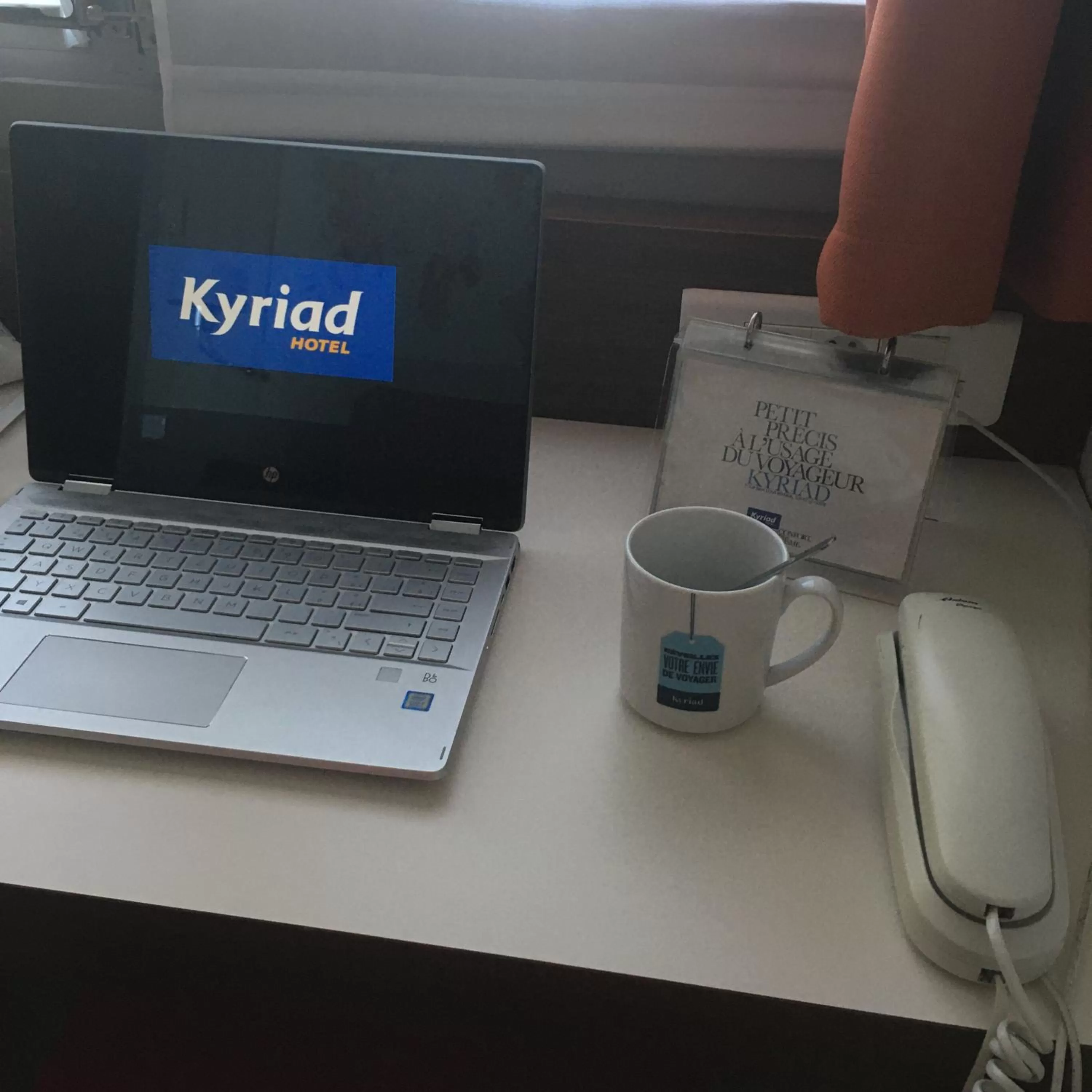 Seating area in Kyriad Montpellier Nord Parc Euromédecine