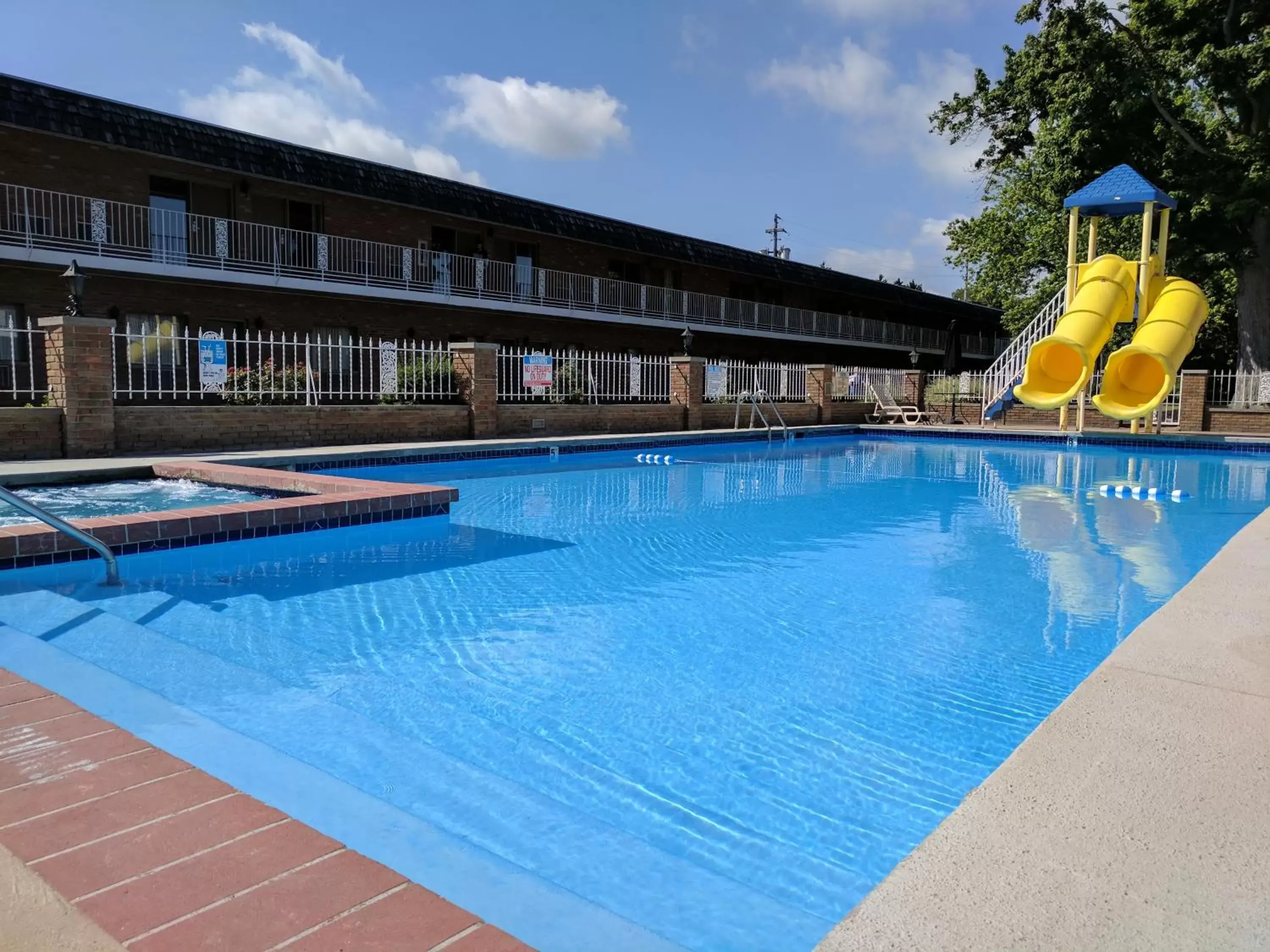 South Shore Inn South Shore Inn