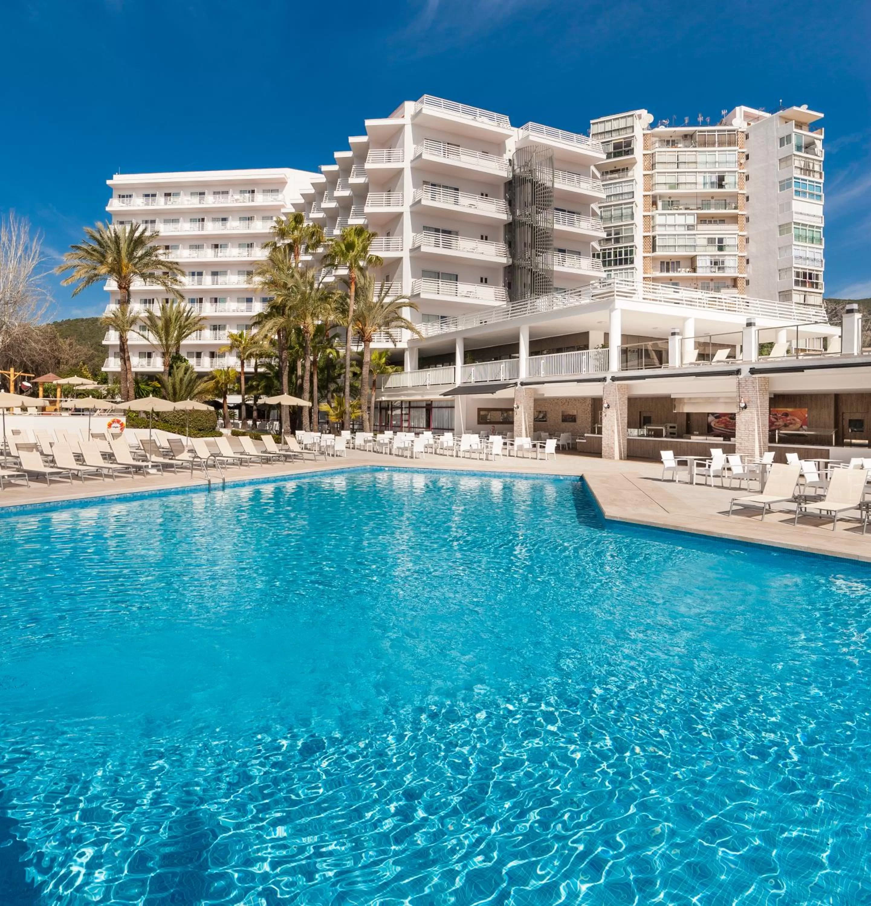 Facade/entrance in Globales Palmanova