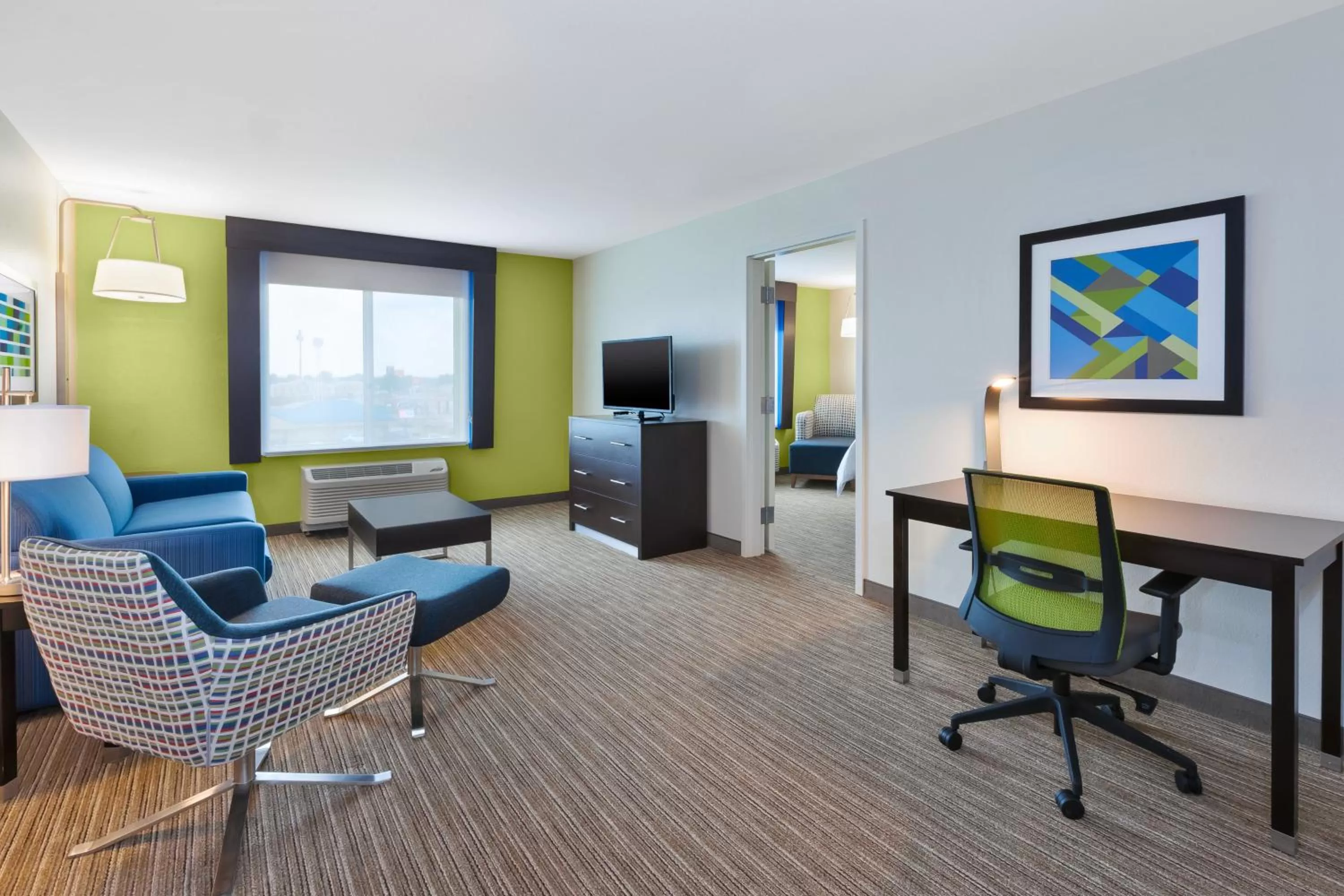 Photo of the whole room in Holiday Inn Express & Suites - Effingham by IHG