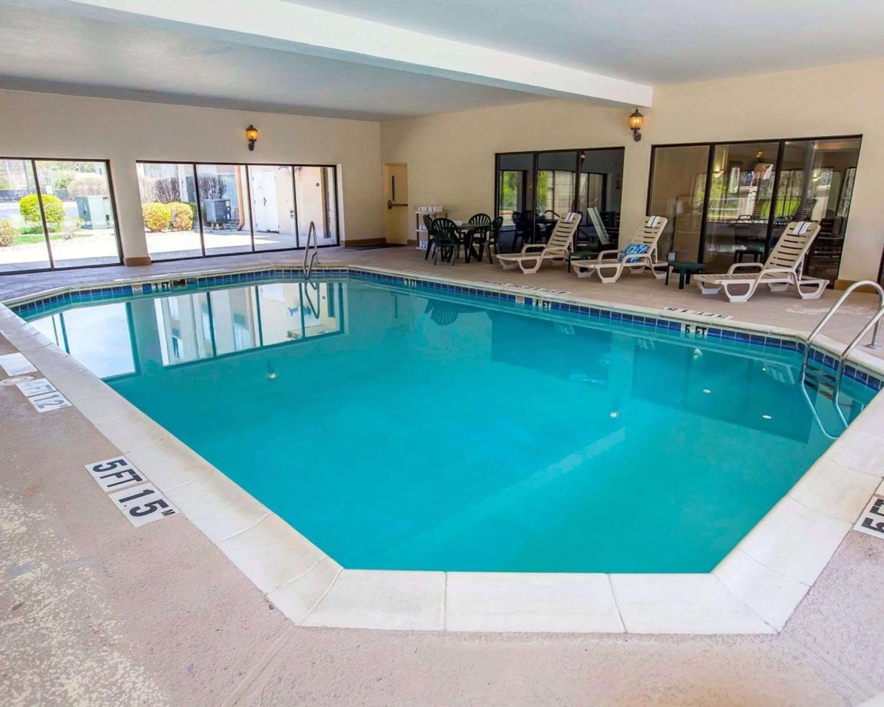 Pool view in Comfort Suites University Area Notre Dame-South Bend