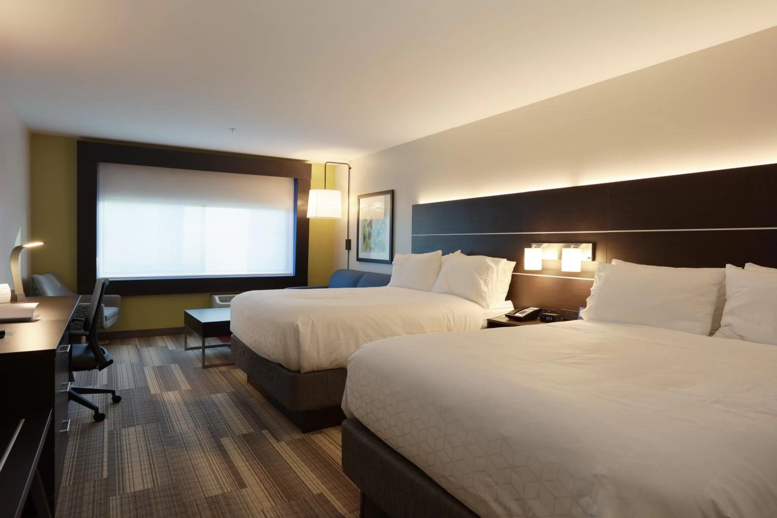 Photo of the whole room, Bed in Holiday Inn Express Oneonta by IHG