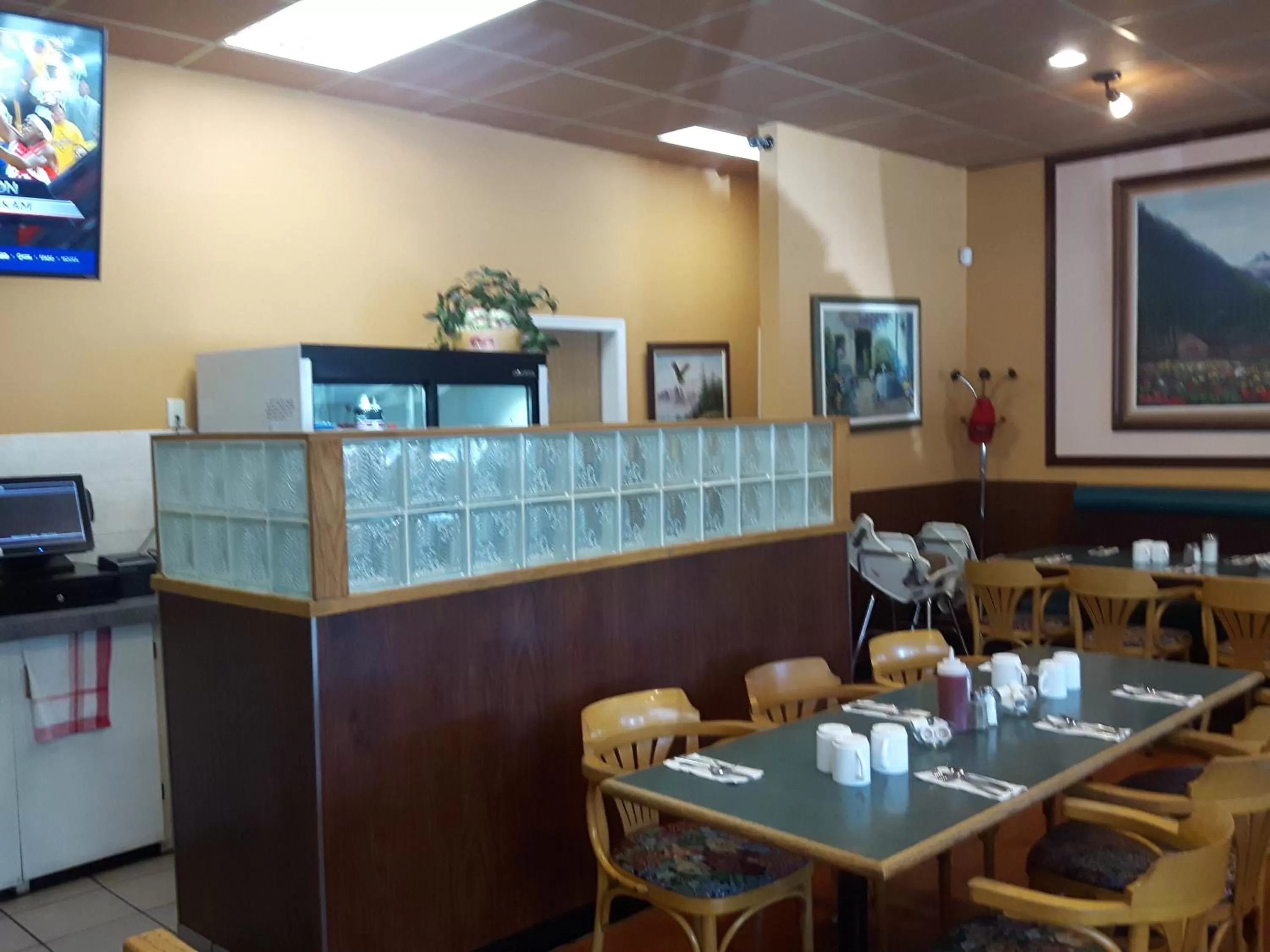 Restaurant/places to eat in Fuller Lake Chemainus Motel