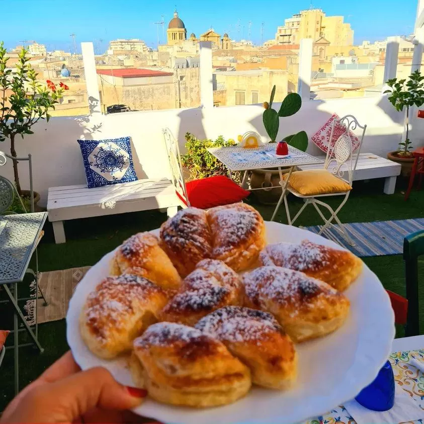 Buffet breakfast in Due Passi Dal Centro