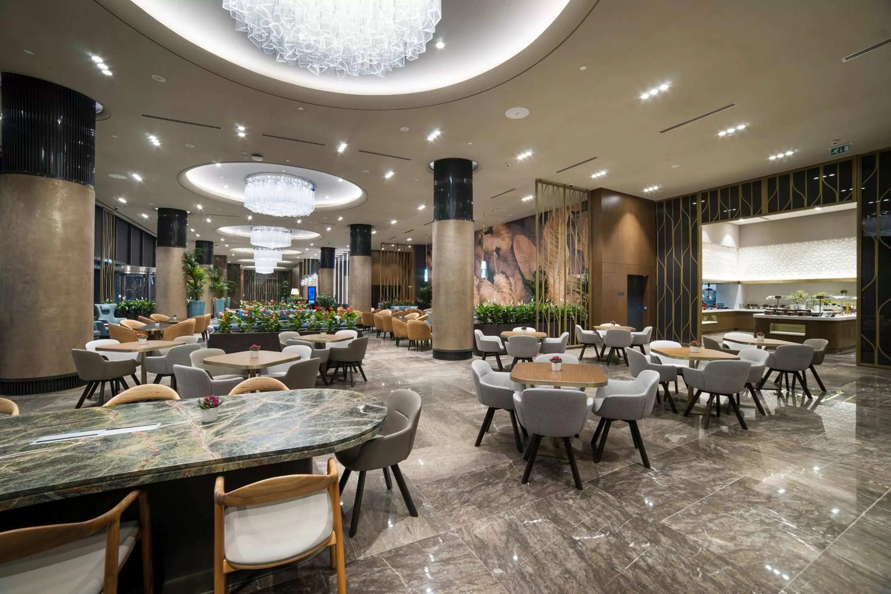 Restaurant/places to eat in Radisson Collection Hotel, Vadistanbul