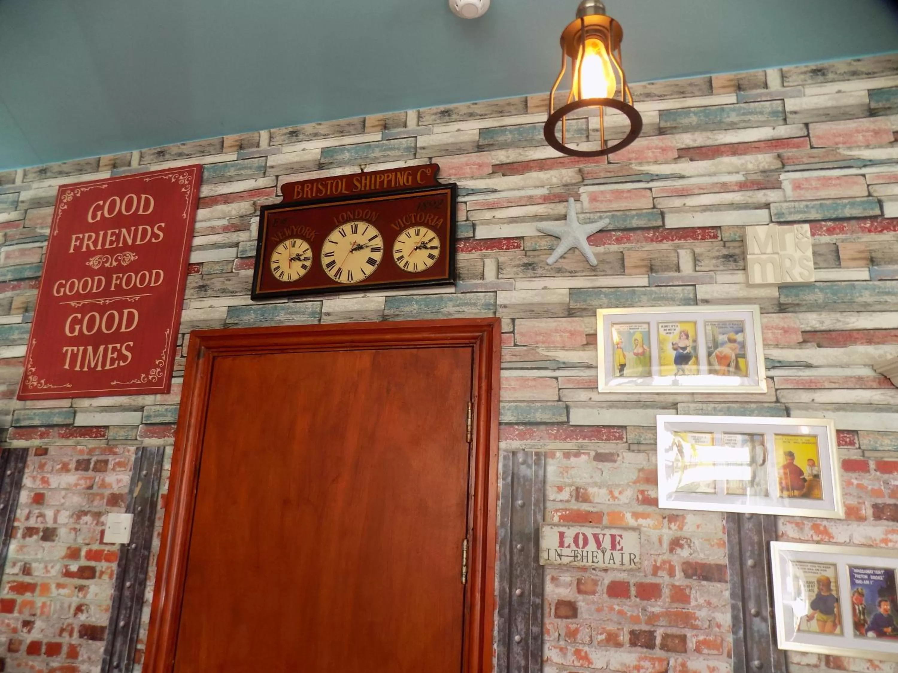 Restaurant/places to eat in Tracey's Driftwood