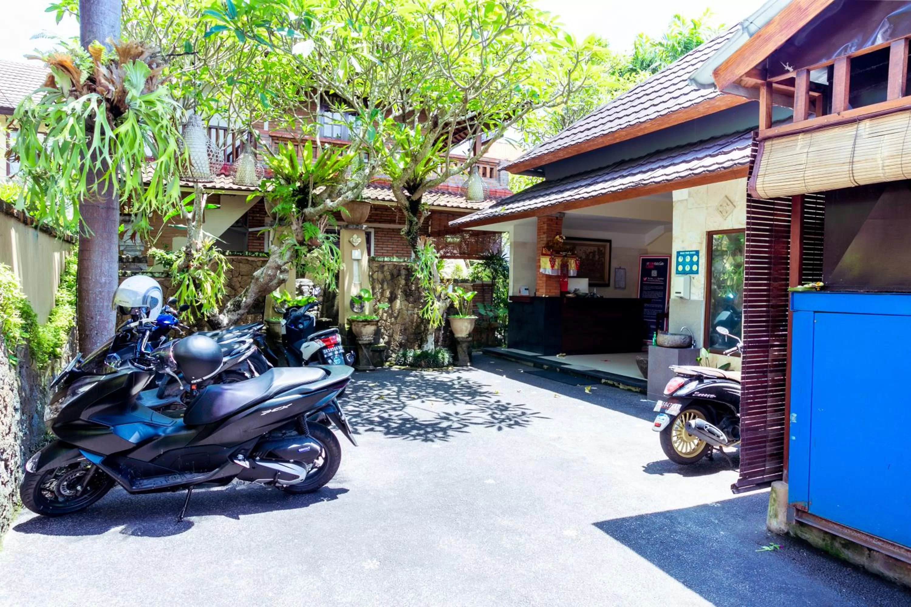 Parking in Lumbung Sari Ubud Hotel - CHSE Certified