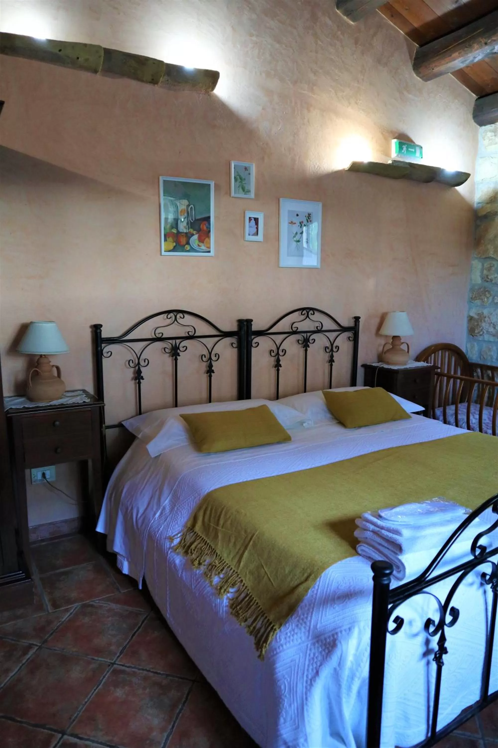 Bed in B&B Villa Giusy