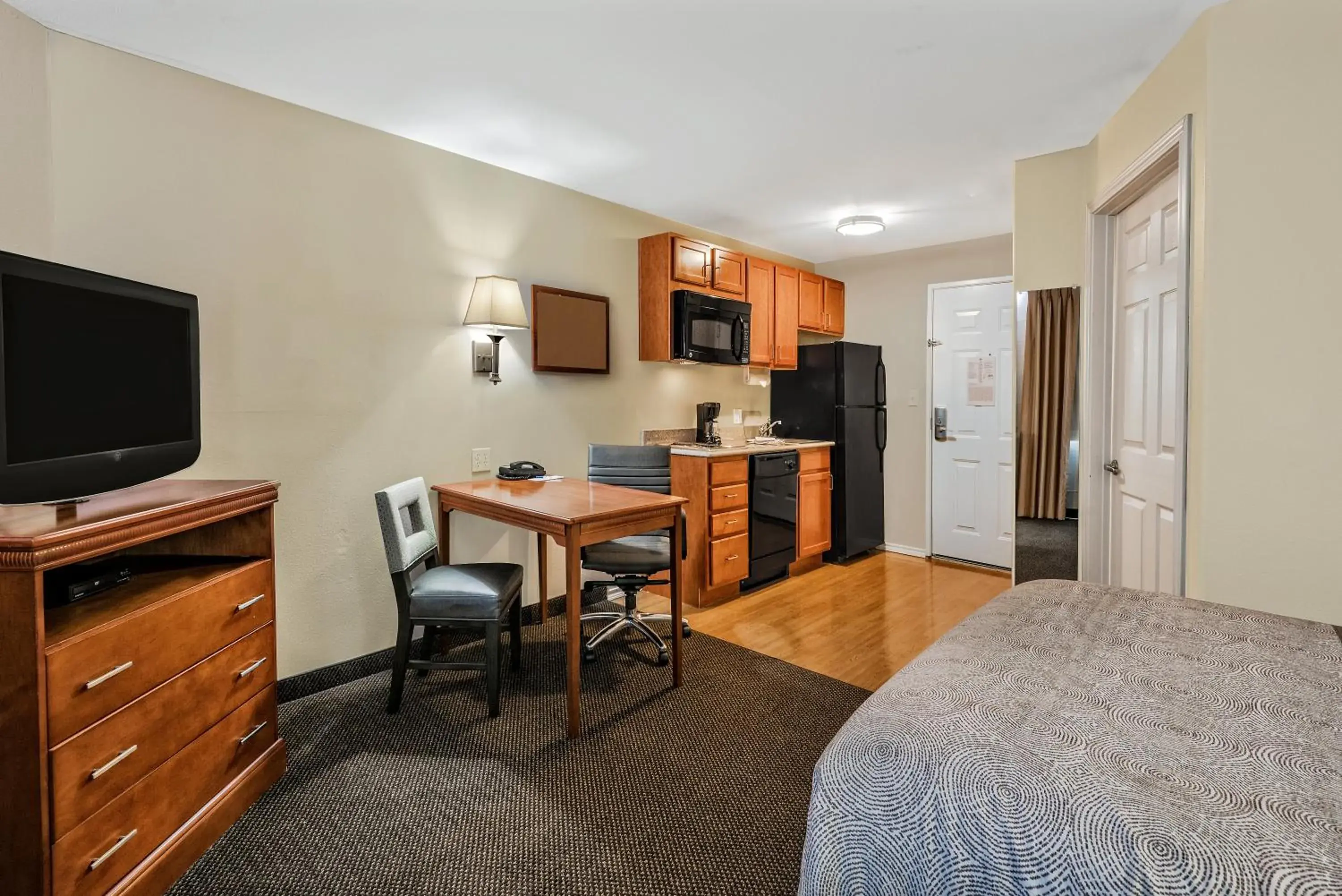 Studio Suite in Candlewood Suites Galveston by IHG Studio Suite in Candlewood Suites Galveston by IHG