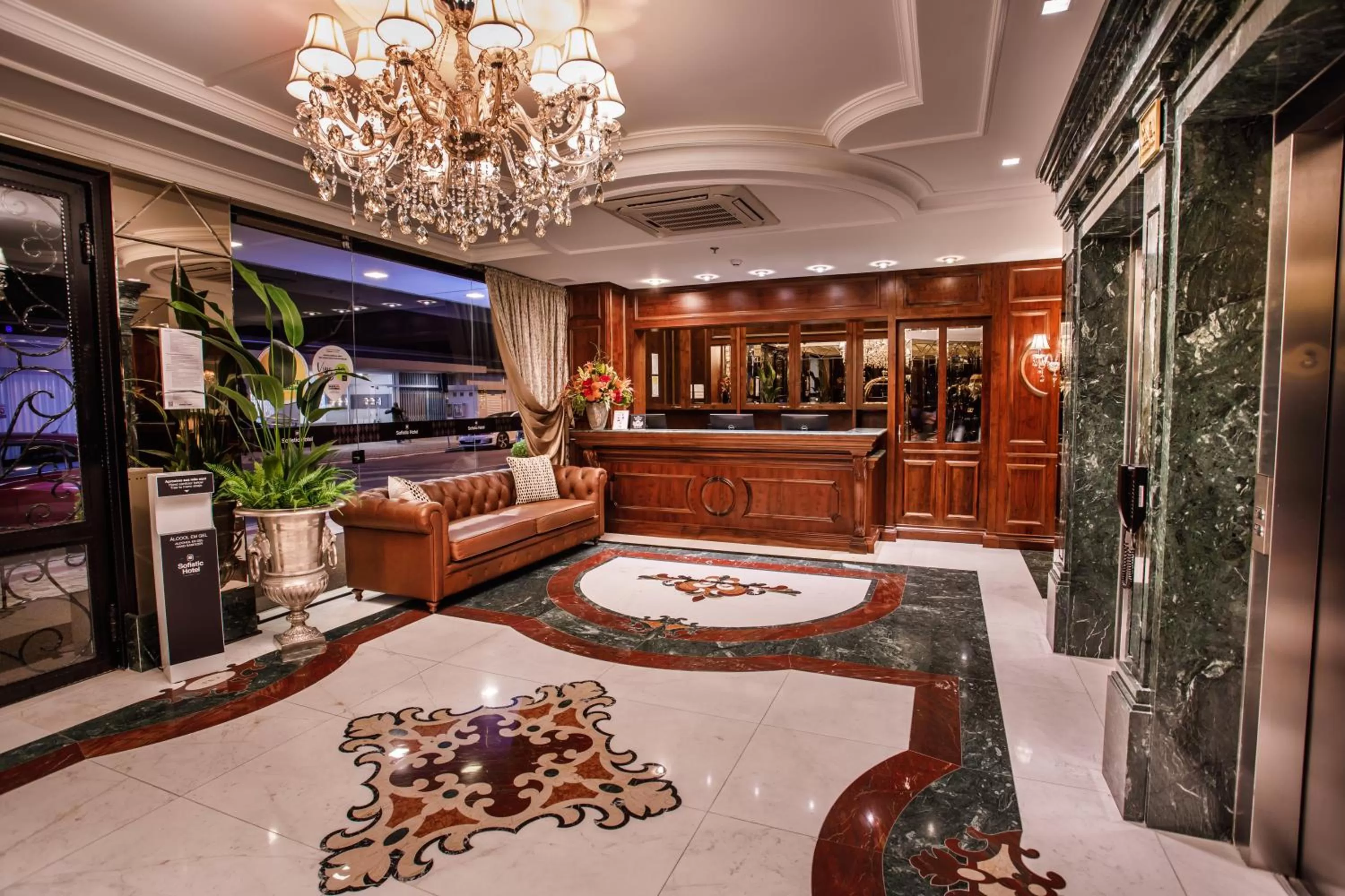 Lobby or reception in Sofistic Hotel