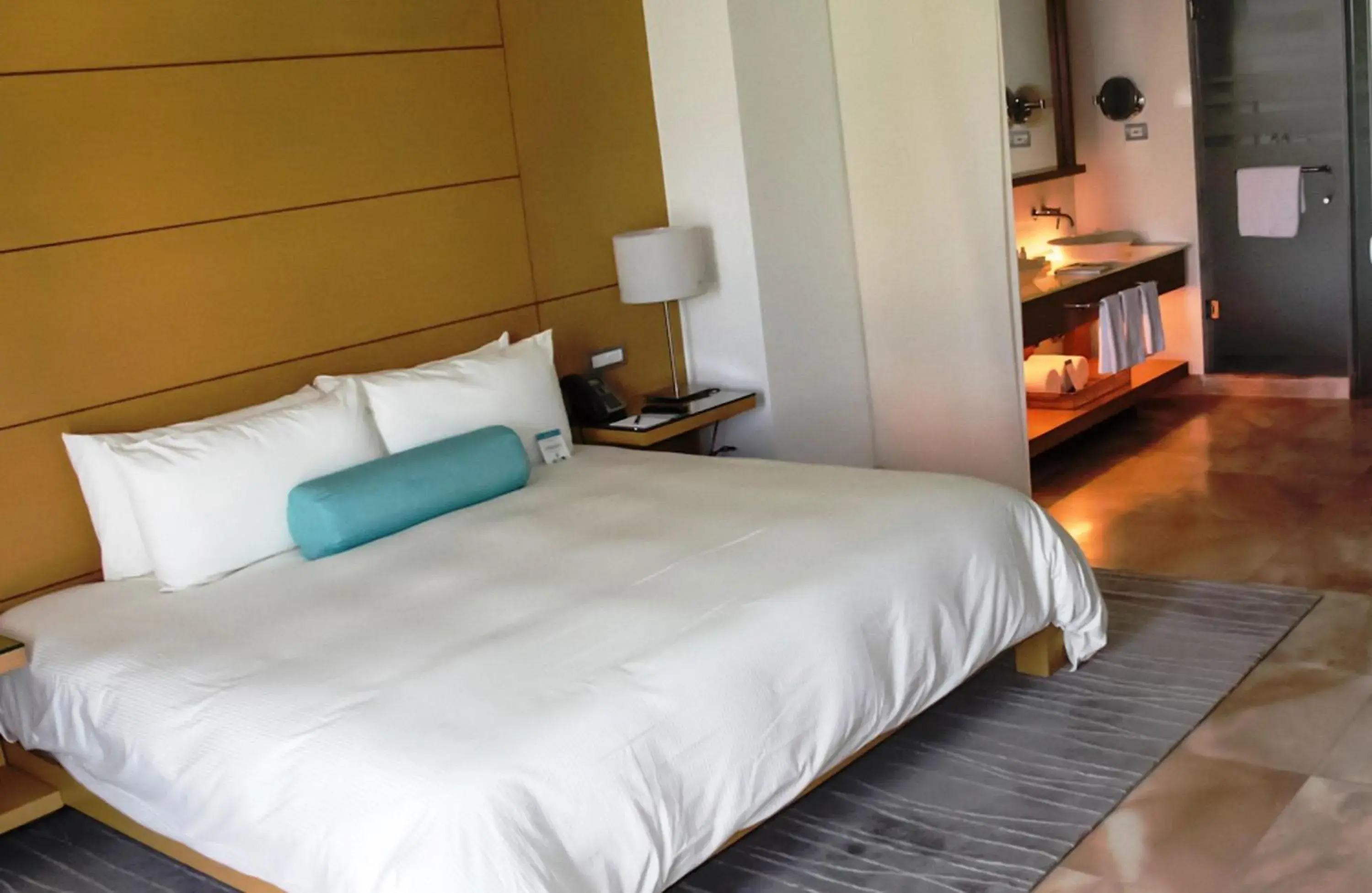 Club 89 King Size Bed Diamante View in Palacio Mundo Imperial Riviera Diamante Acapulco Club 89 King Size Bed Diamante View in Palacio Mundo Imperial Riviera Diamante Acapulco