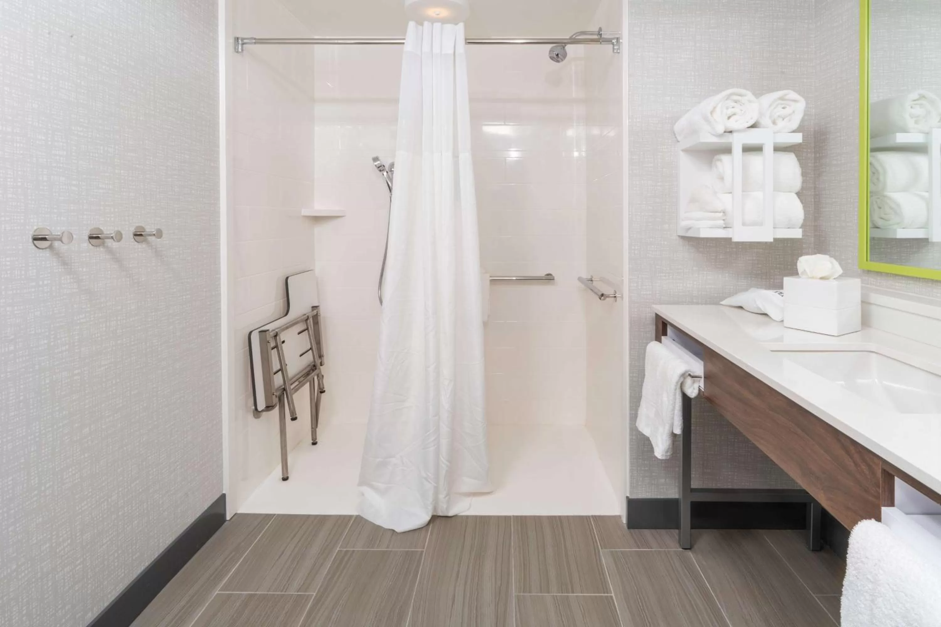 Bathroom in Hampton Inn & Suites Conway, Ar