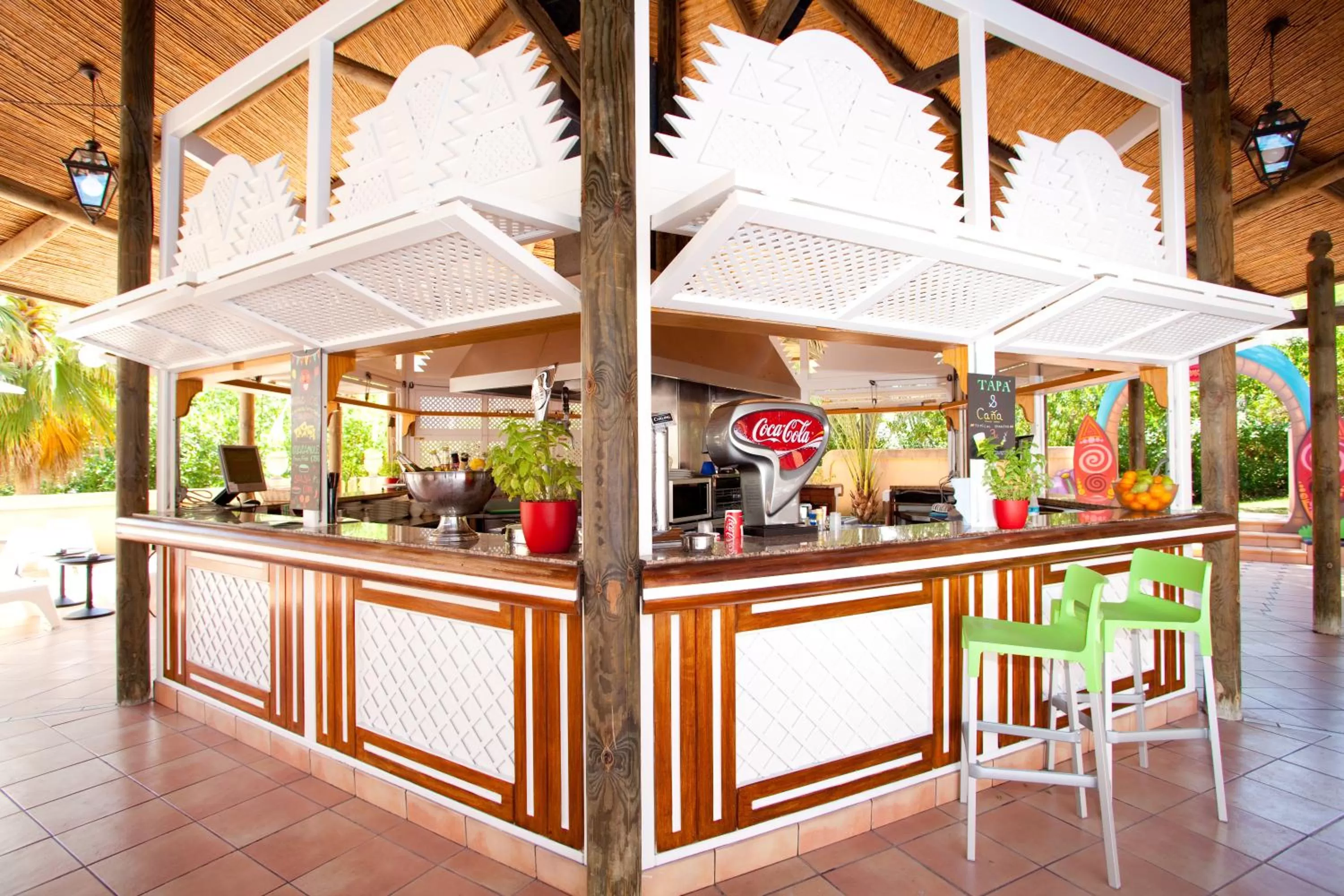 Restaurant/places to eat in Aparthotel Aquasol